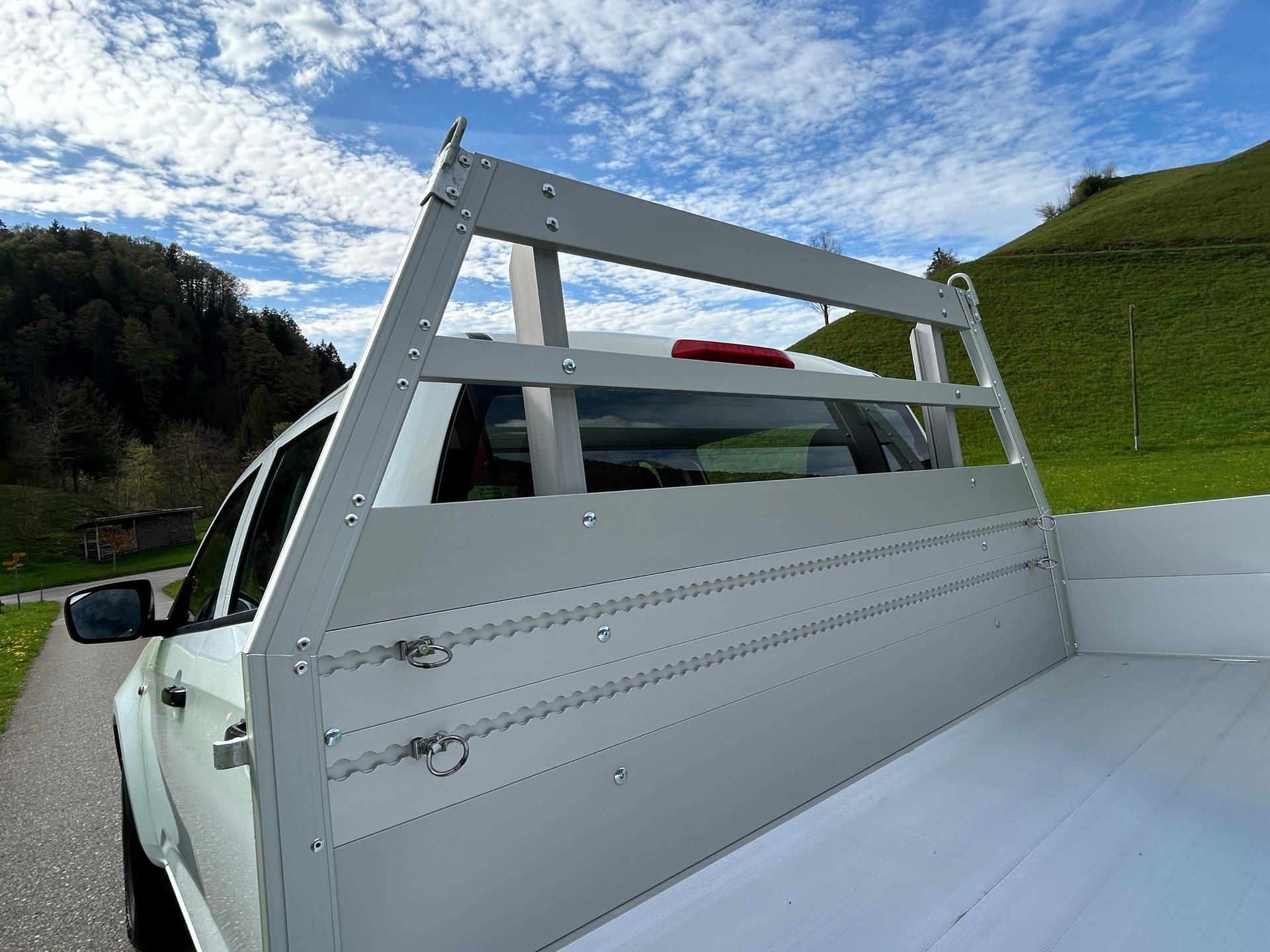 ISUZU D-MAX 1.9 CrewCab N60B 4x4-image-6