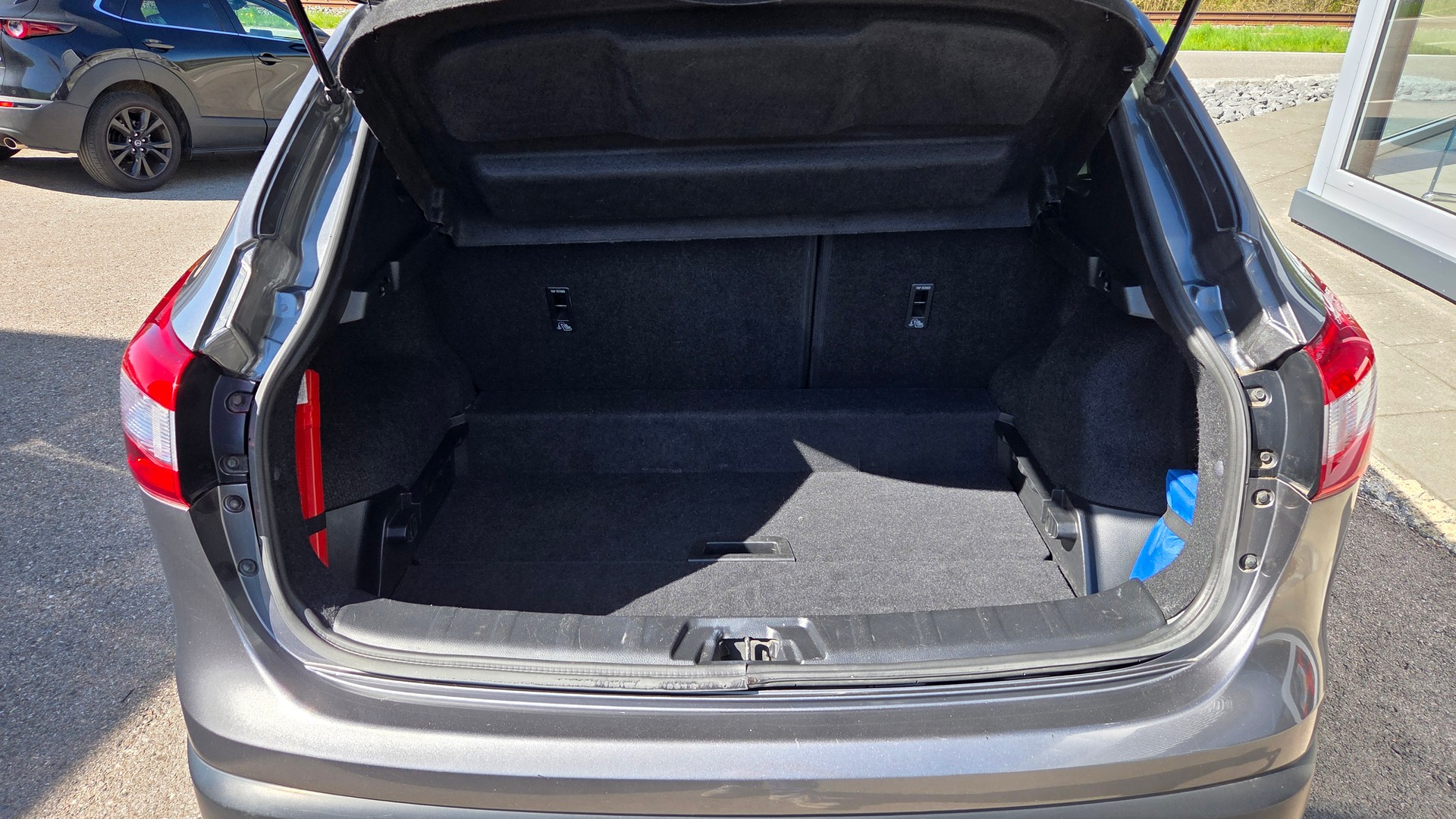 NISSAN Qashqai 1.6 dCi tekna ALL-MODE 4x4-image-9