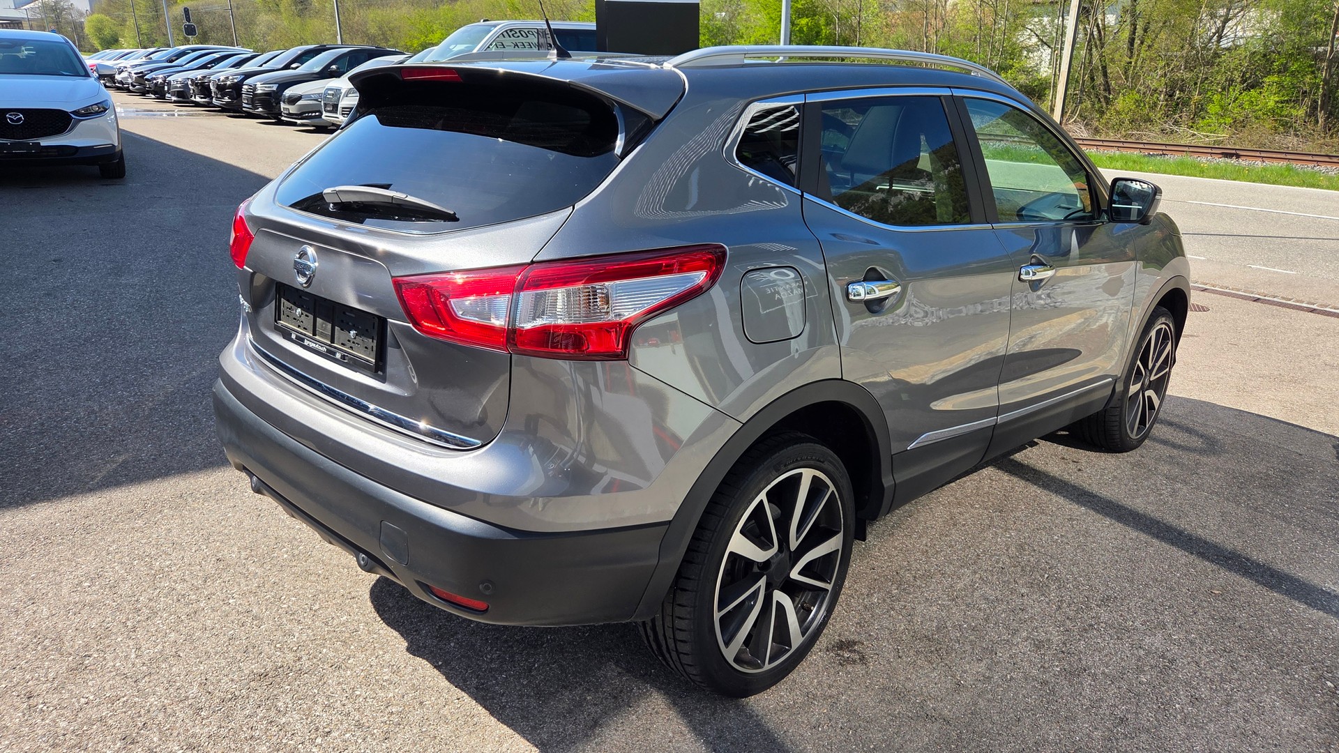NISSAN Qashqai 1.6 dCi tekna ALL-MODE 4x4-image-4