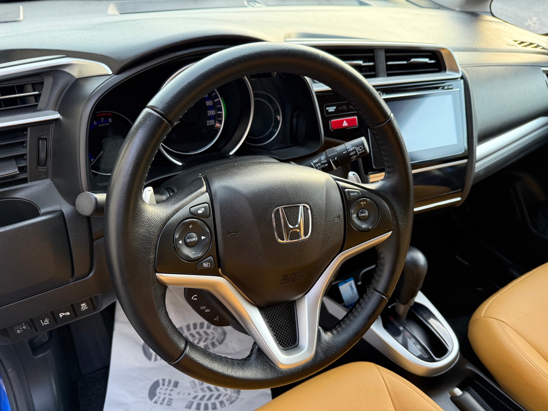 HONDA Jazz 1.3i-VTEC CVT - CUIR BEIGE - CLASSE --image-17