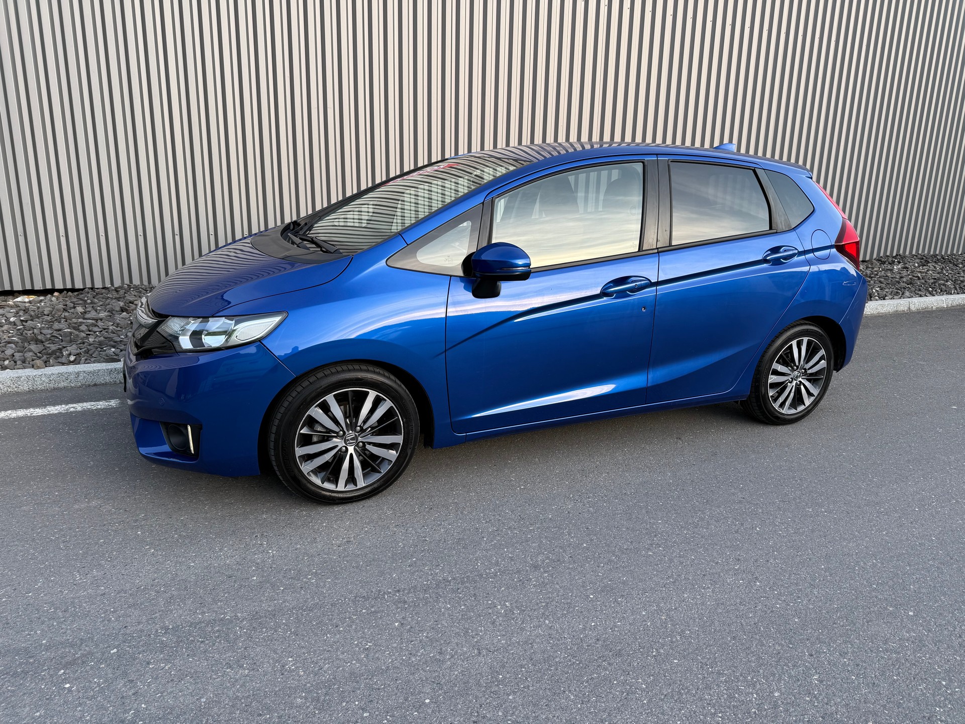 HONDA Jazz 1.3i-VTEC CVT - CUIR BEIGE - CLASSE -
