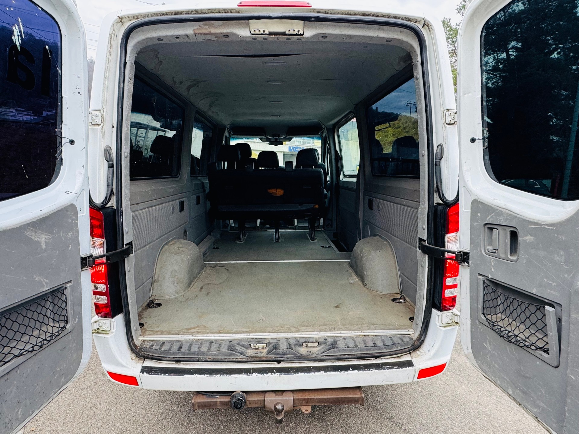 MERCEDES-BENZ Sprinter 215 CDI Kompakt-image-11