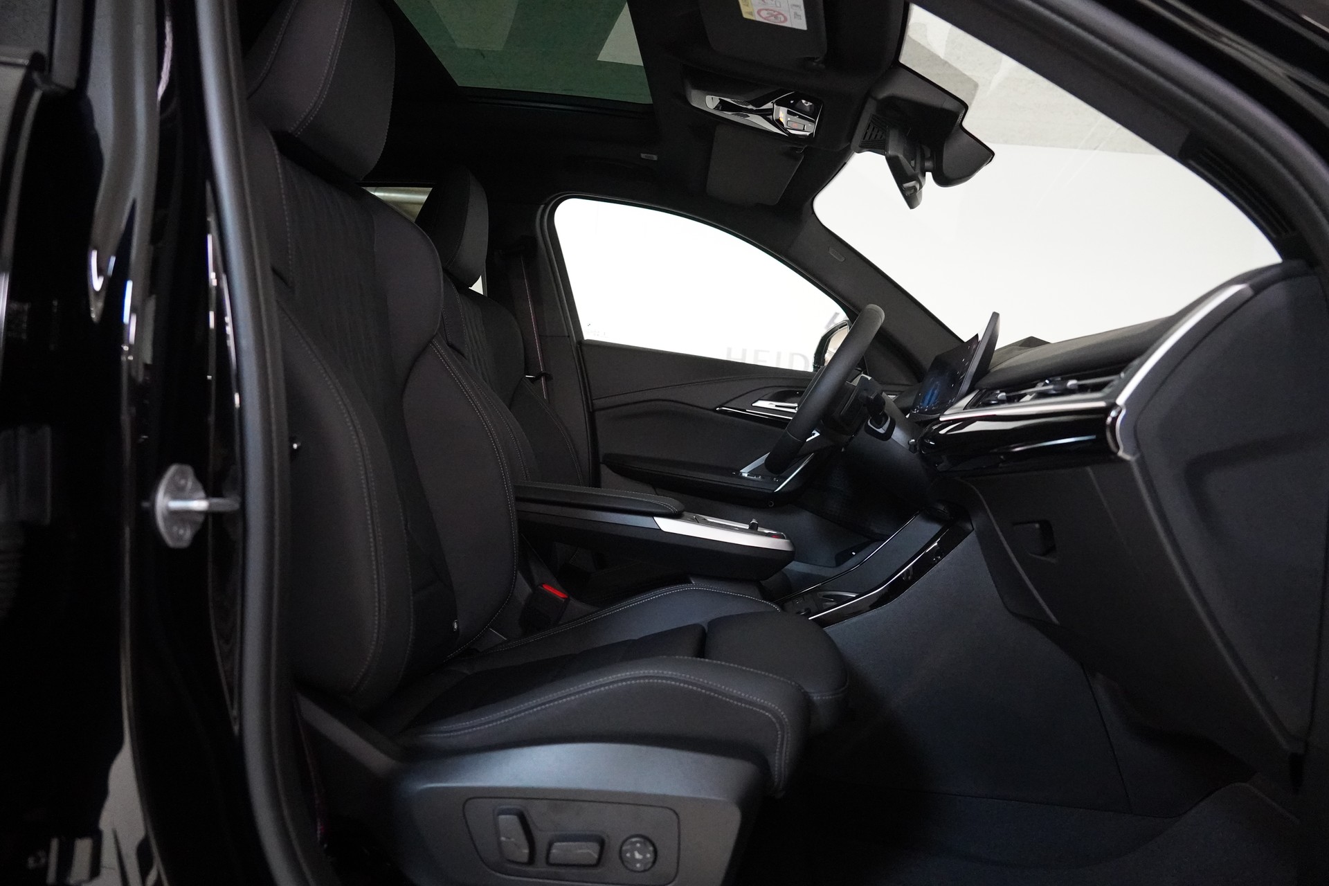 BMW X2 xDrive 20d 48V M Sport Pro-image-13