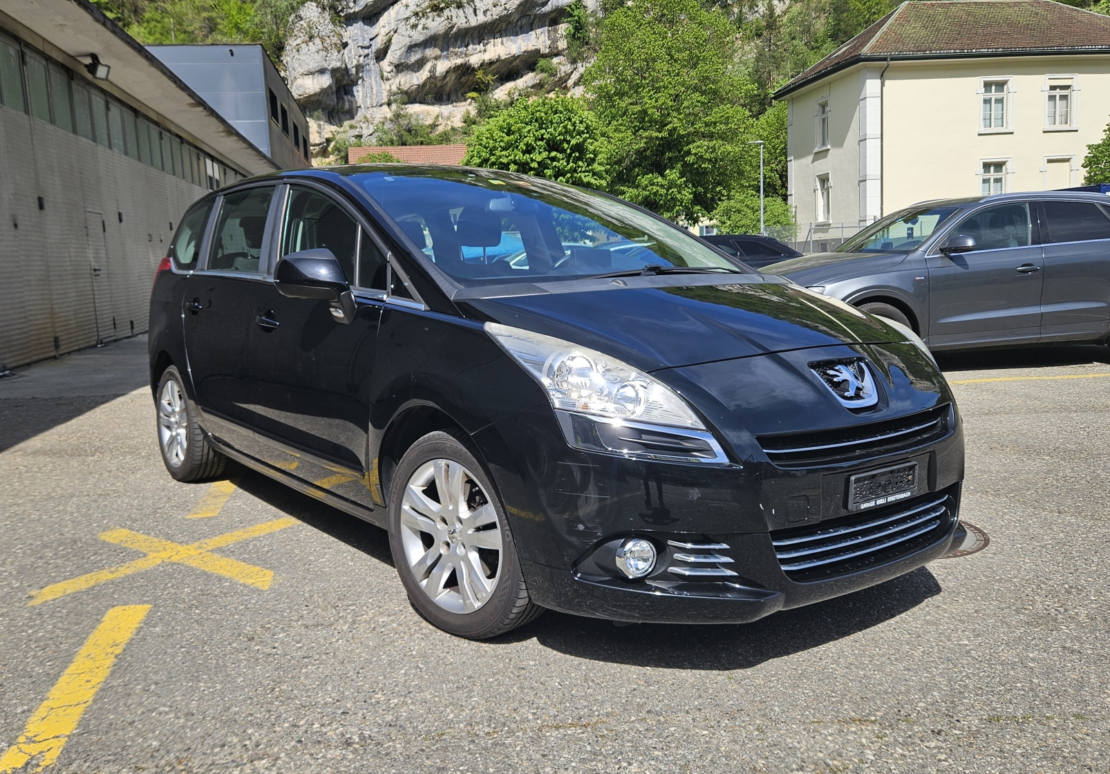 PEUGEOT 5008 1.6 16V T Sport Pack-image-1
