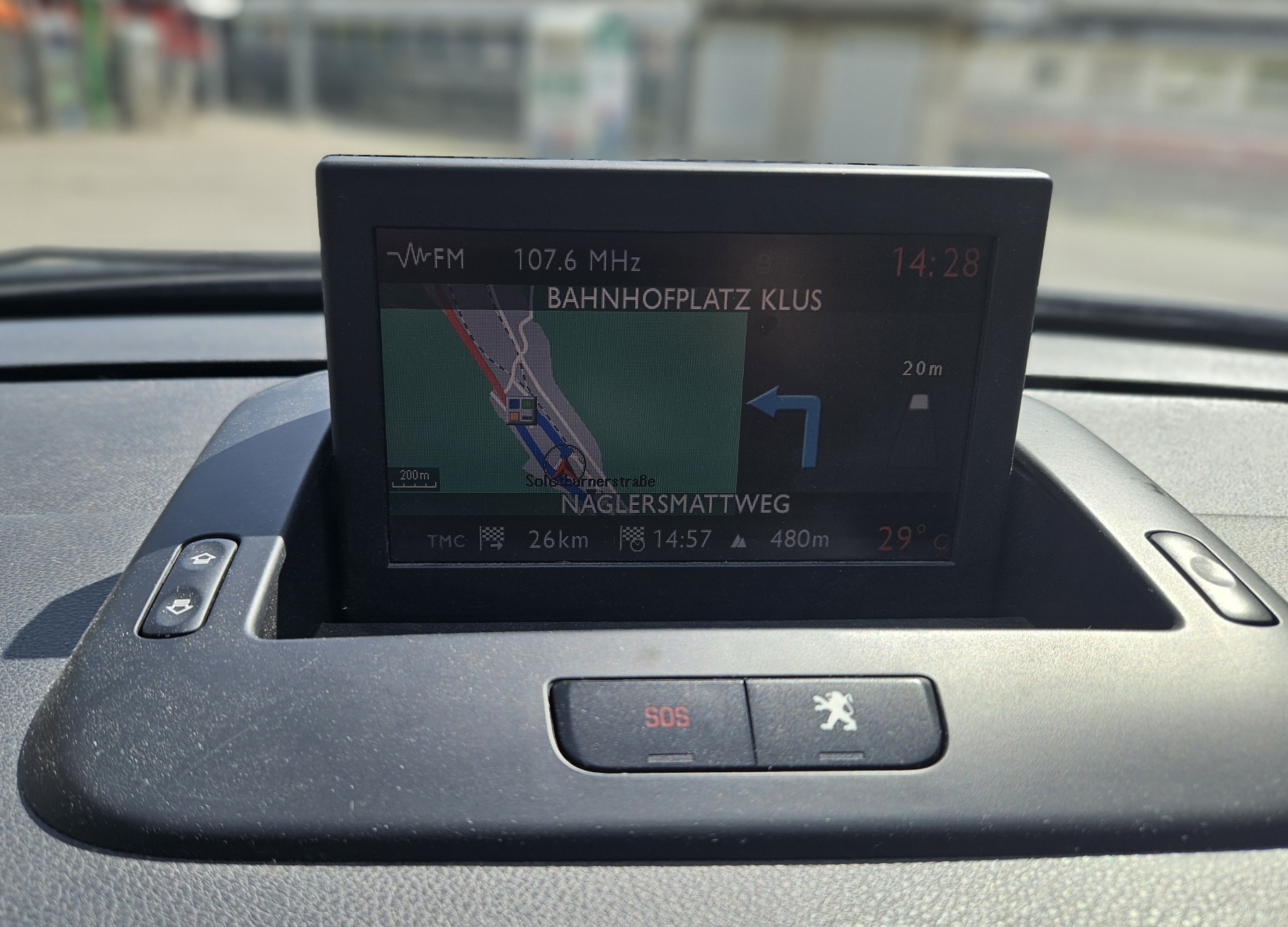 PEUGEOT 5008 1.6 16V T Sport Pack-image-5
