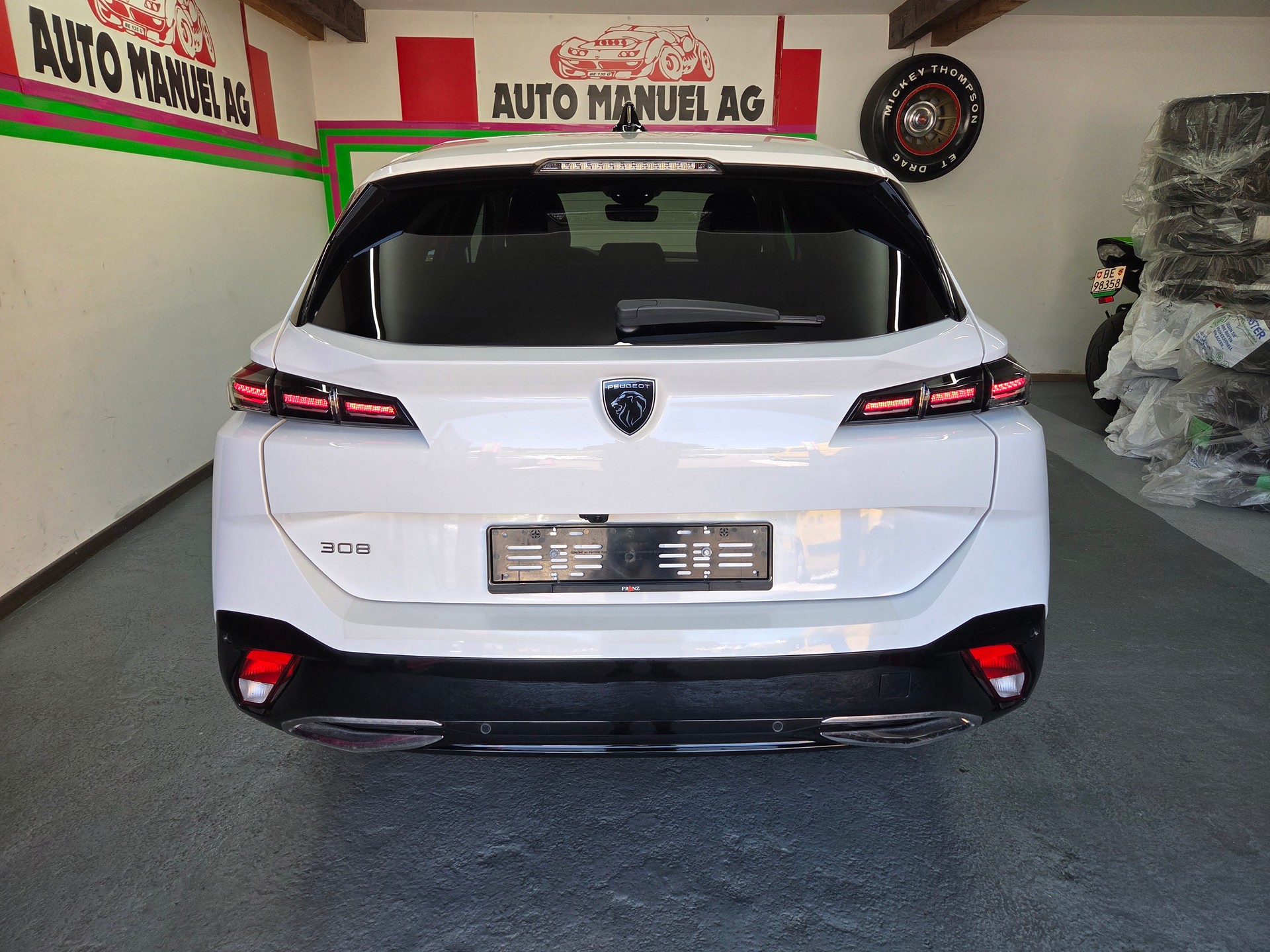 PEUGEOT 308 SW 1.5 BlueHDI Allure Pack EAT8-image-5