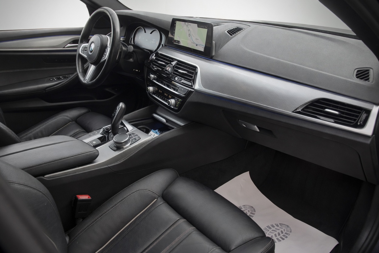 BMW 530d xDrive Steptronic M-Paket-image-13