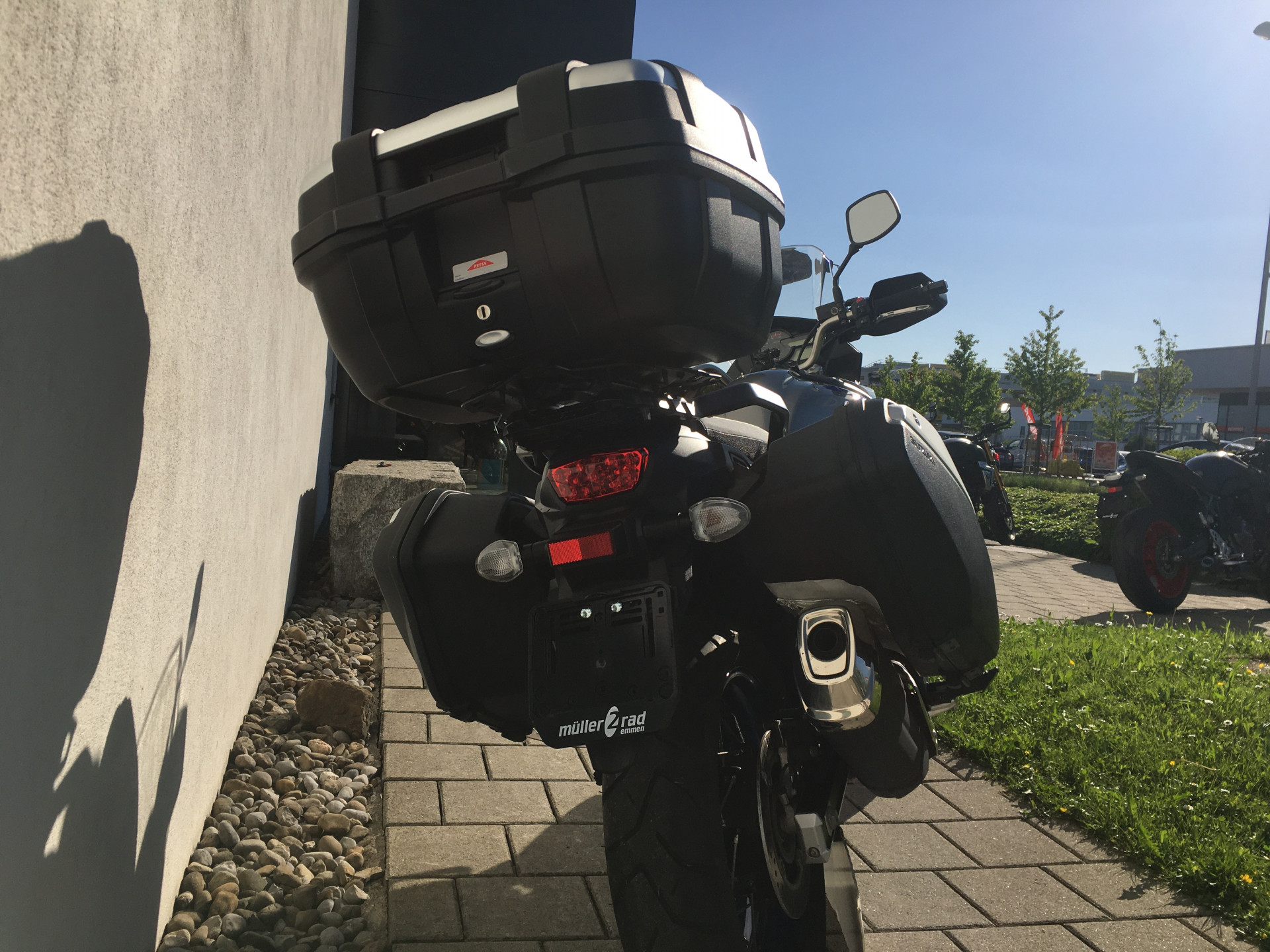 SUZUKI DL 650 UXA V-Strom XT Comfort XT-showroom-element-3