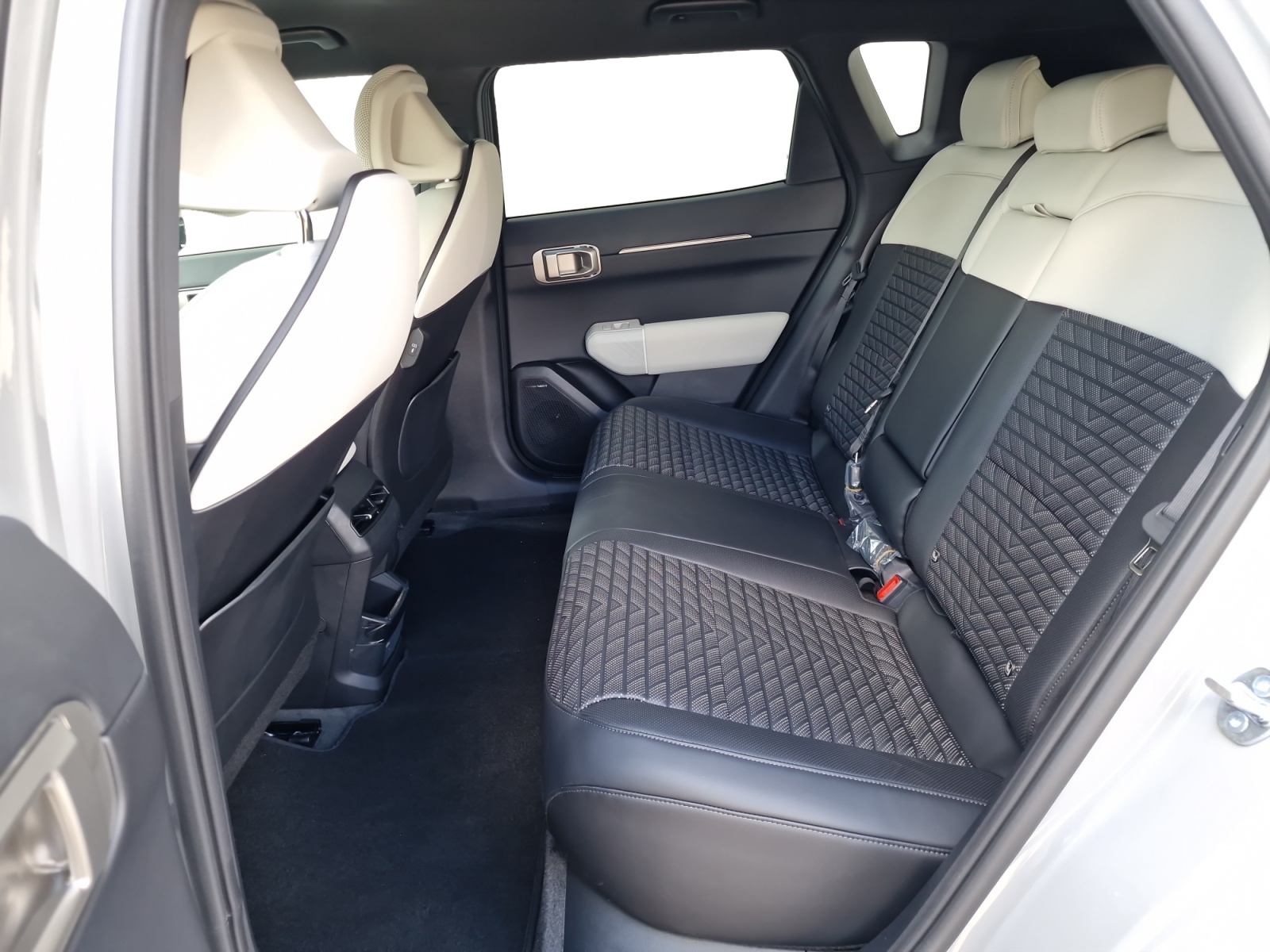 KIA EV4 81,4 kWh GT-Line WLTP 584km V2L-image-29
