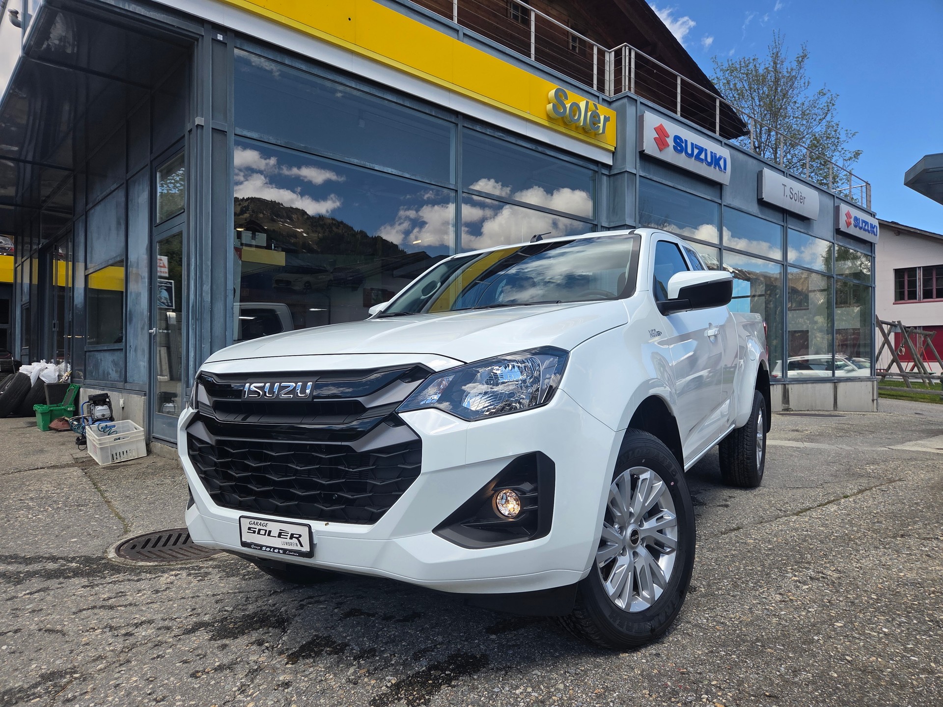 ISUZU D-MAX 1.9 CrewCab N60BB+ 4x4-image-0