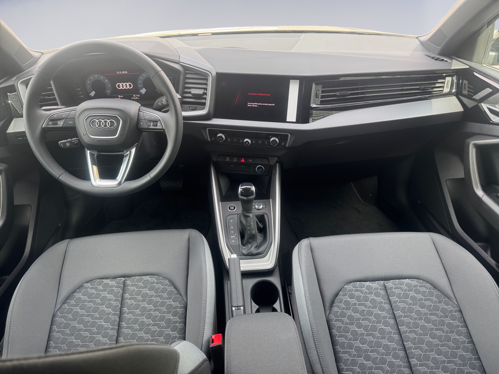 AUDI A1 allstreet 30 TFSI Attraction S-tronic-image-9
