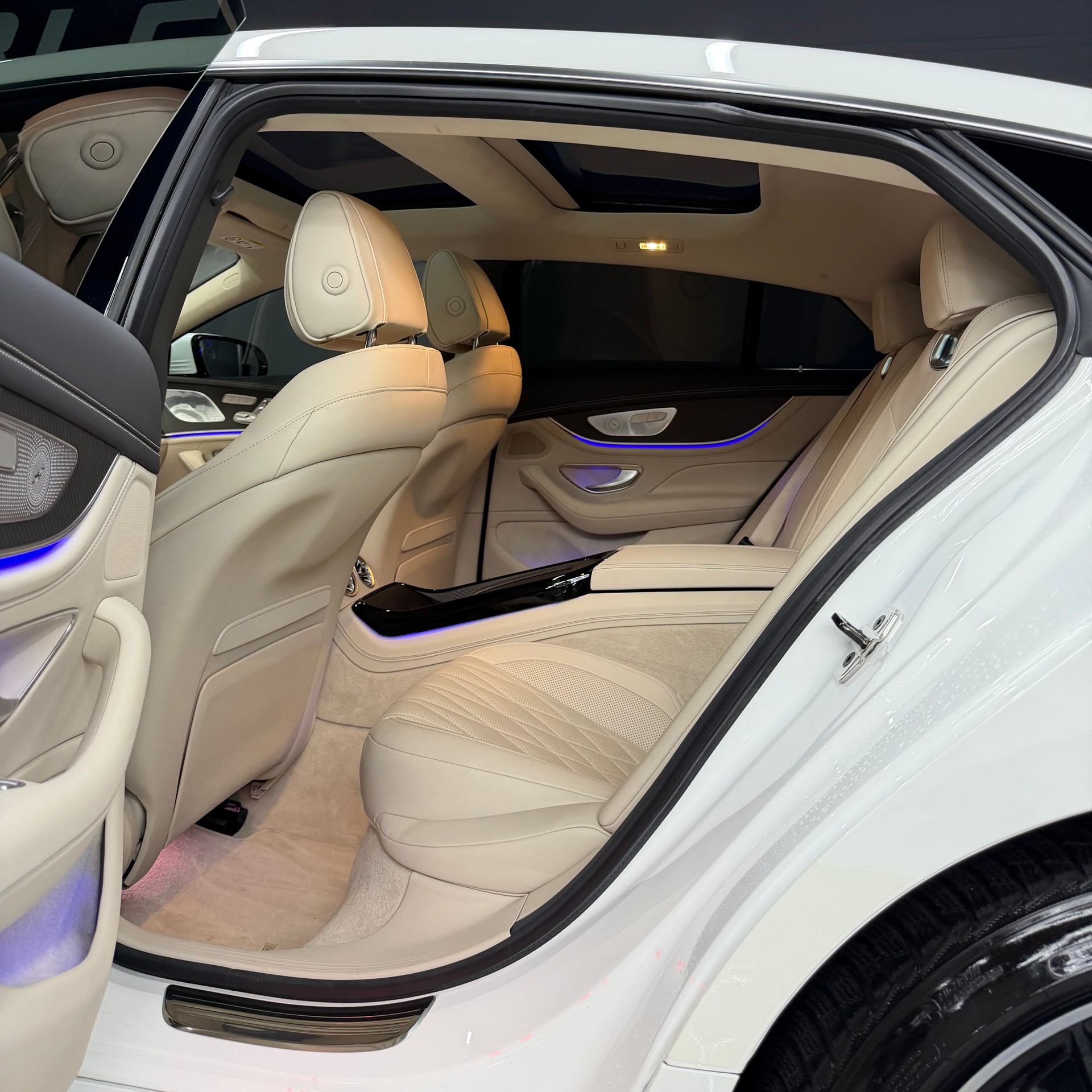MERCEDES-BENZ AMG GT 4 63 S 4Matic+ Speedshift MCT-image-12
