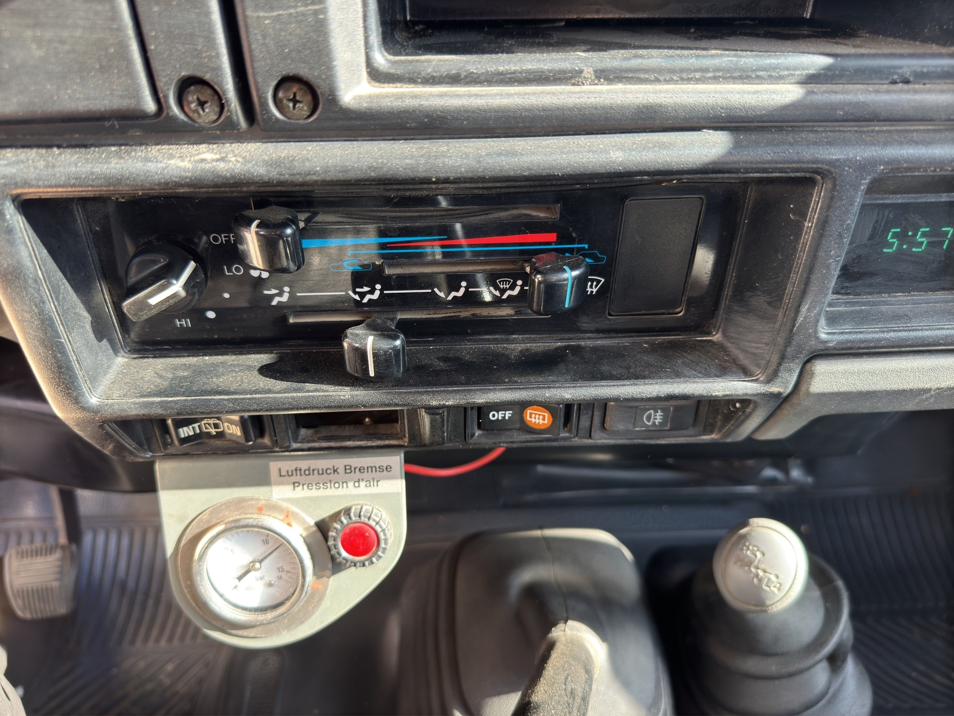 TOYOTA Land Cruiser 400 HdT 4.2 D HZJ-image-26