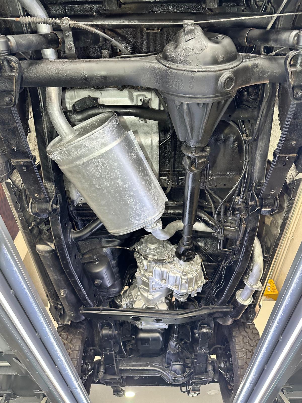TOYOTA Land Cruiser 400 HdT 4.2 D HZJ-image-60