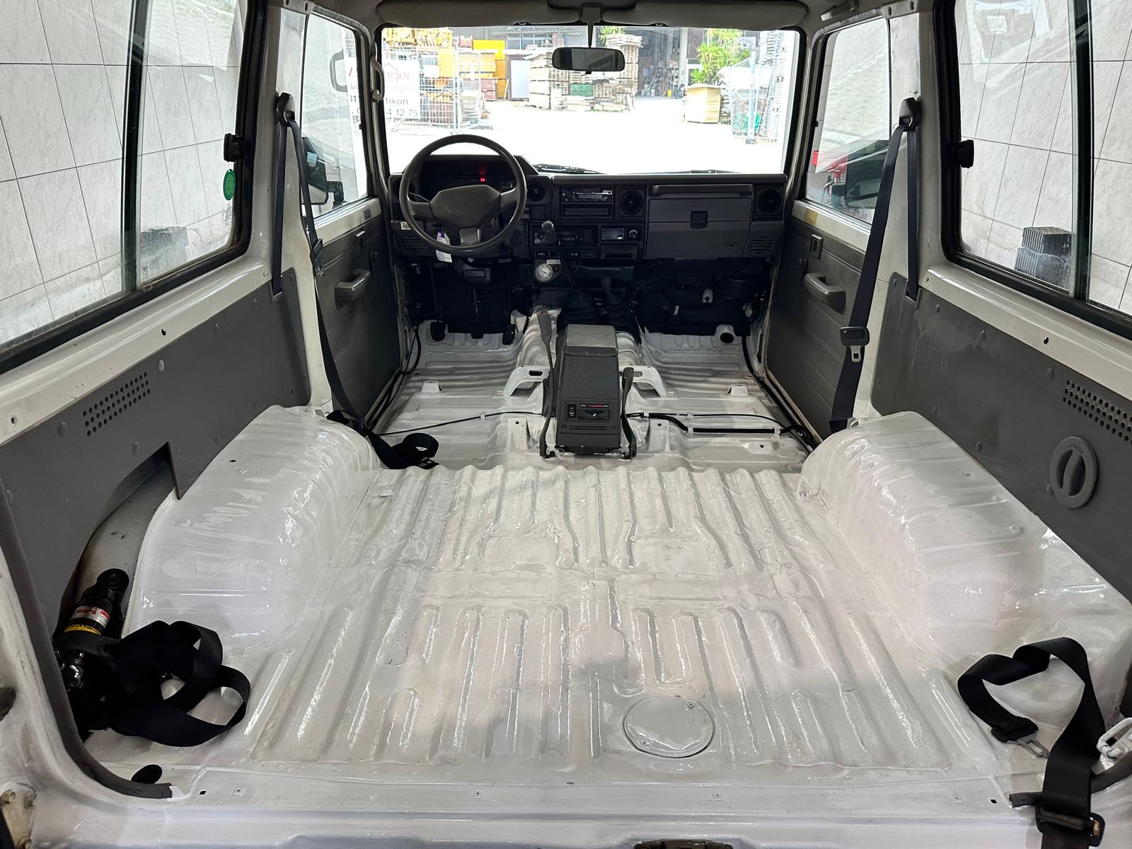 TOYOTA Land Cruiser 400 HdT 4.2 D HZJ-image-62