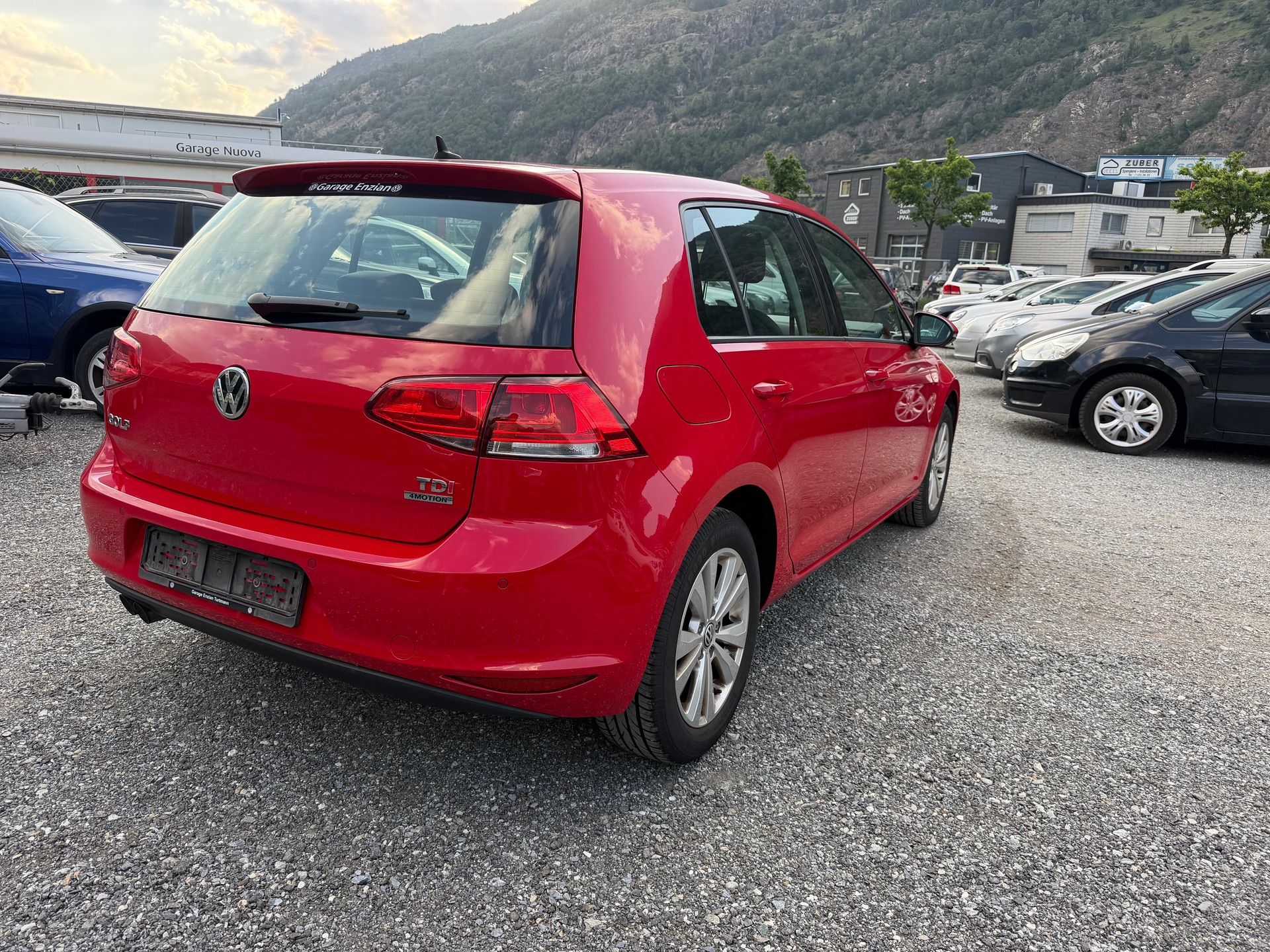 VW Golf 1.6 TDI Cup 4Motion-image-5