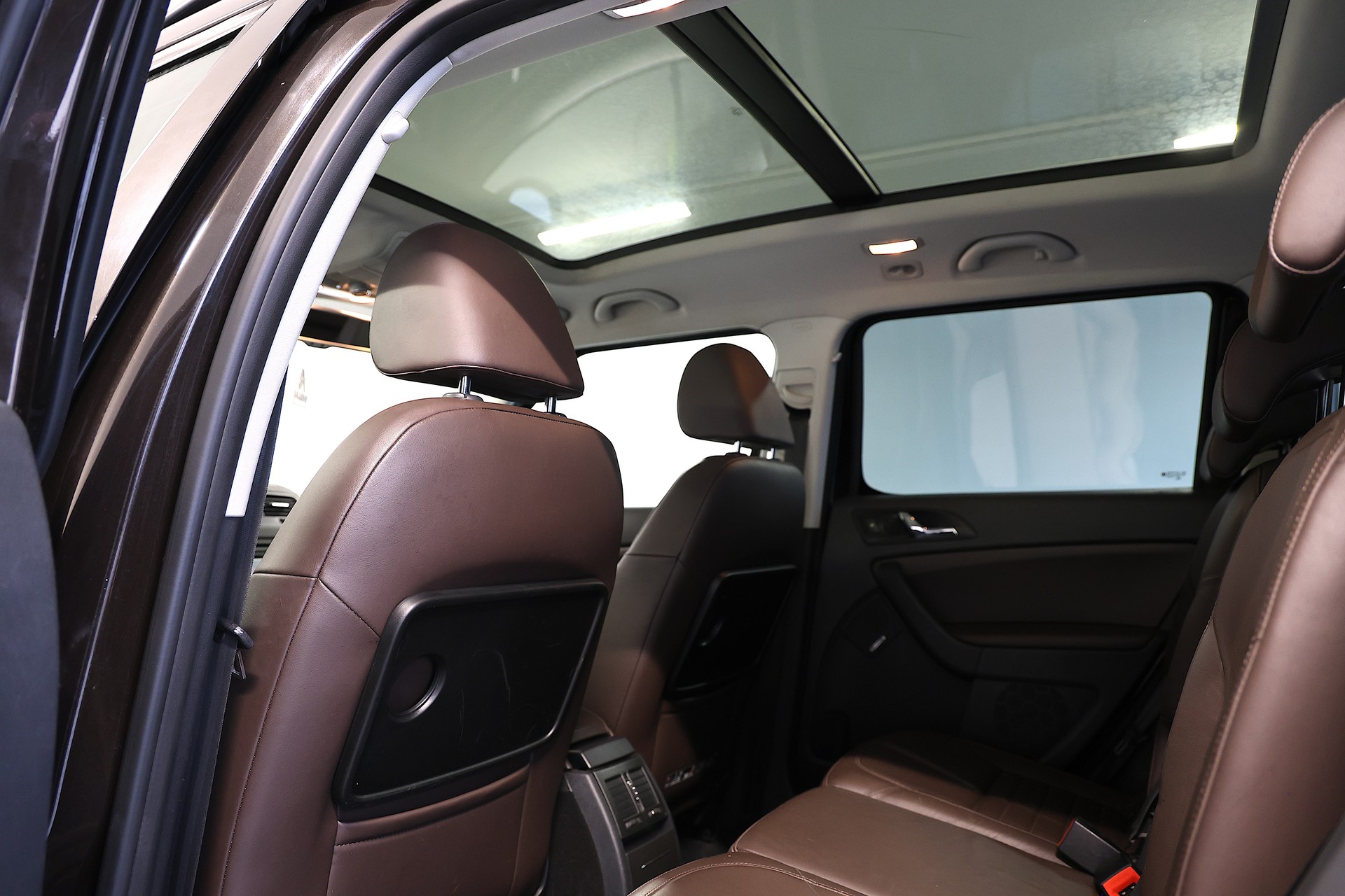 SKODA Yeti Outdoor 2.0 TDI L&K 4x4 DSG-image-16