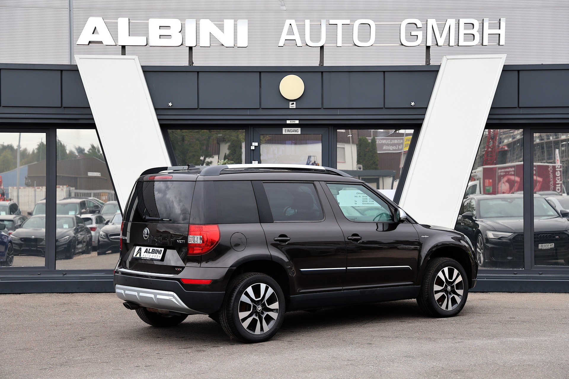 SKODA Yeti Outdoor 2.0 TDI L&K 4x4 DSG-image-2