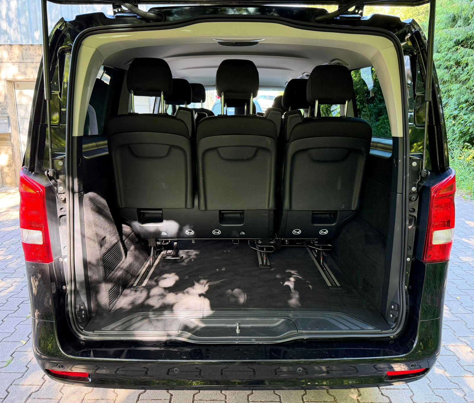 MERCEDES-BENZ Vito 116 CDI Lang Select Tourer 4Matic 9G-Tronic-image-16