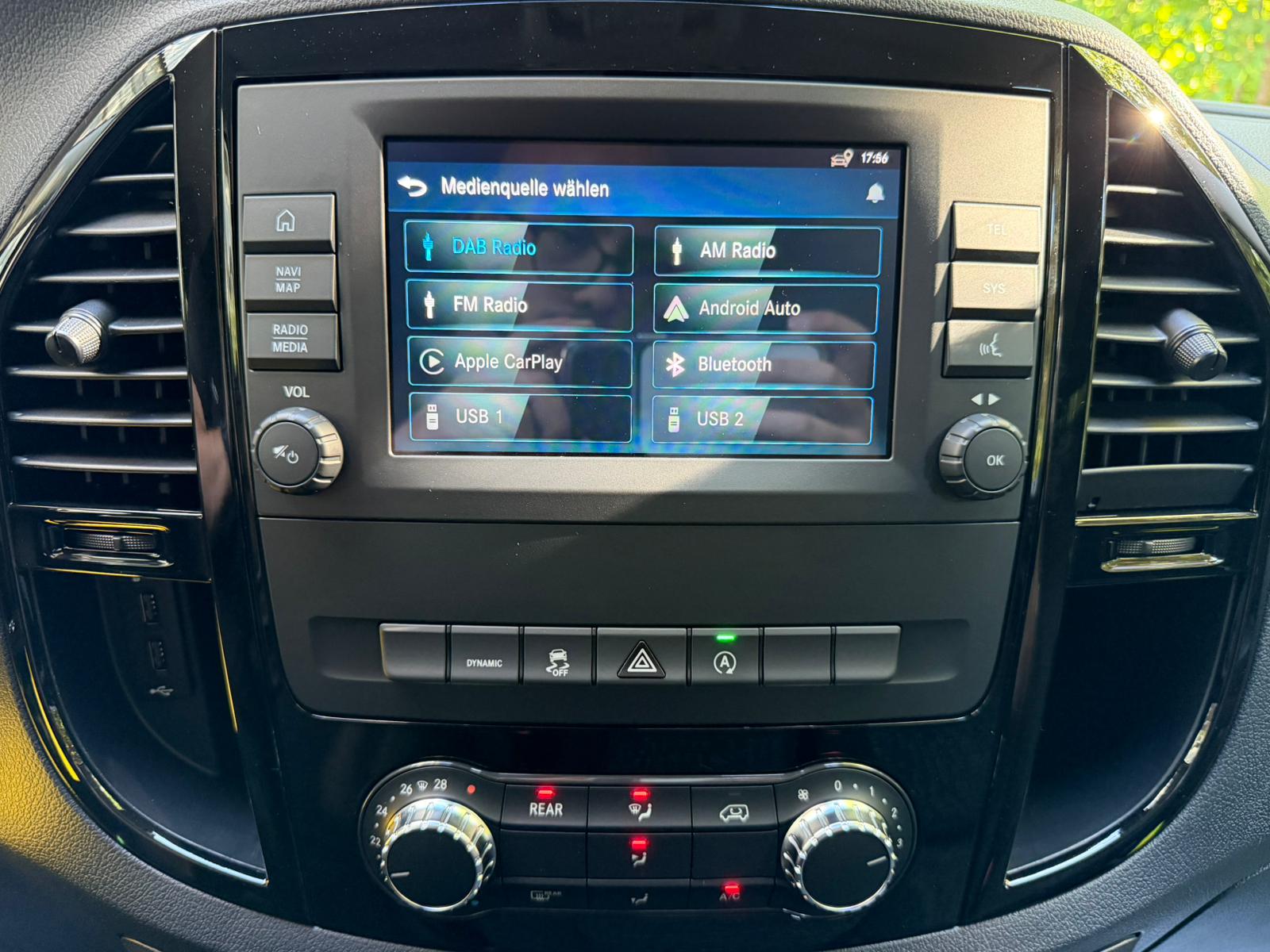 MERCEDES-BENZ Vito 116 CDI Lang Select Tourer 4Matic 9G-Tronic-image-27