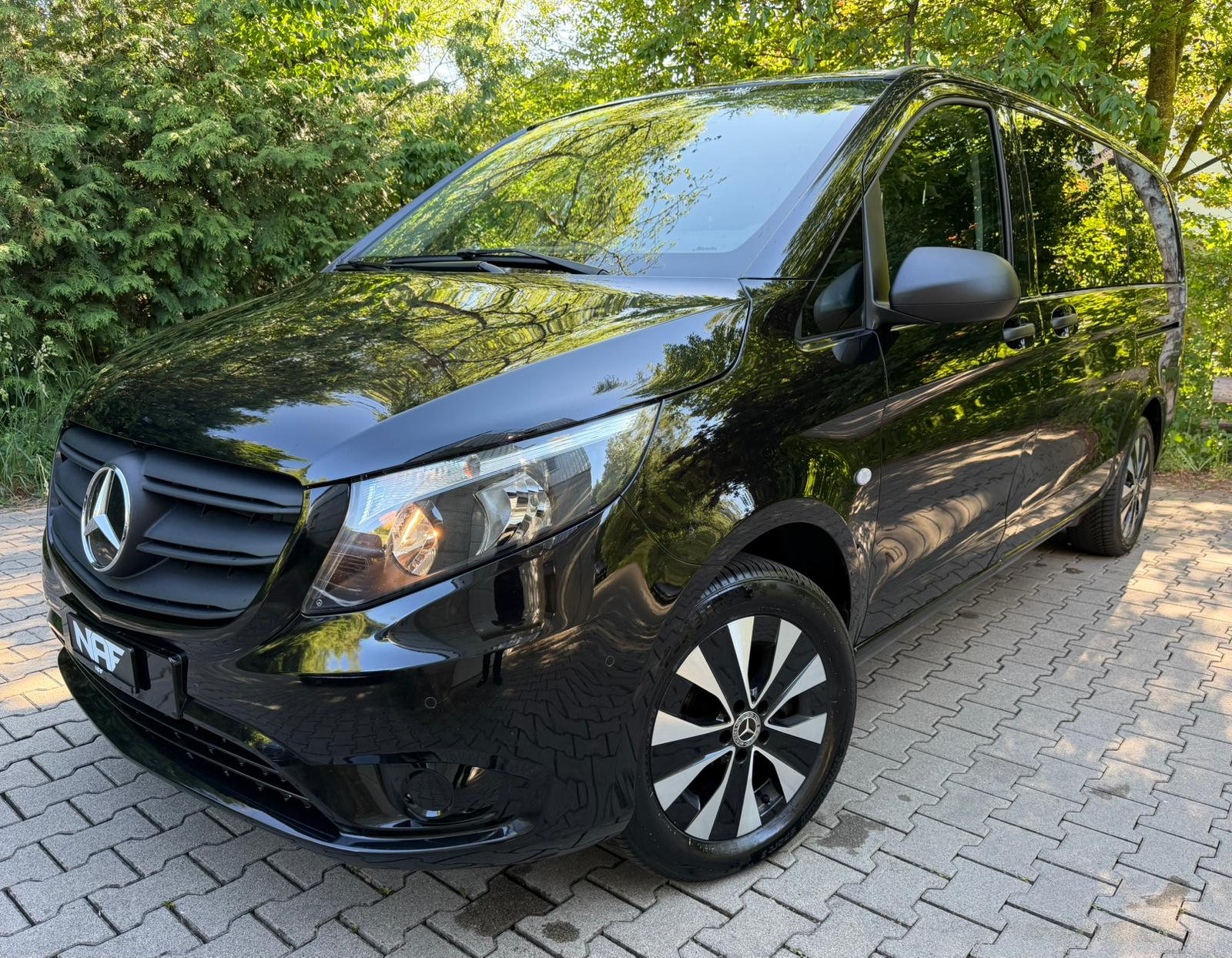 MERCEDES-BENZ Vito 116 CDI Lang Select Tourer 4Matic 9G-Tronic