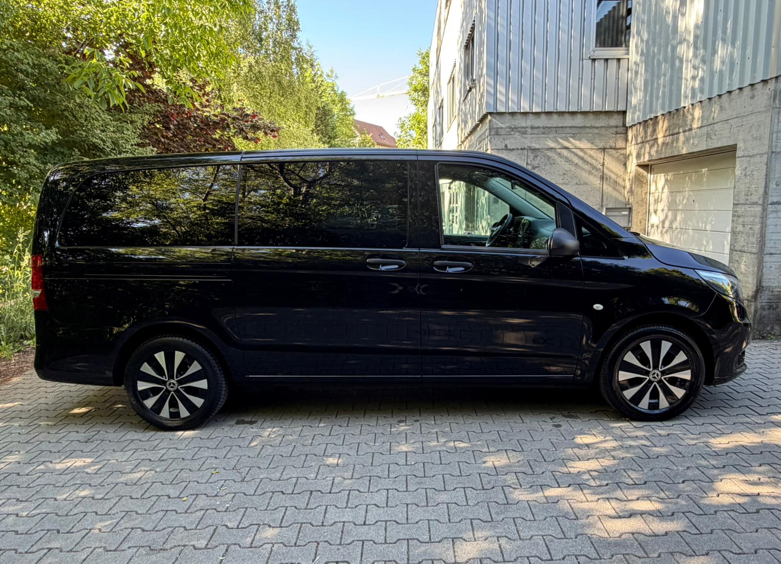 MERCEDES-BENZ Vito 116 CDI Lang Select Tourer 4Matic 9G-Tronic-image-5