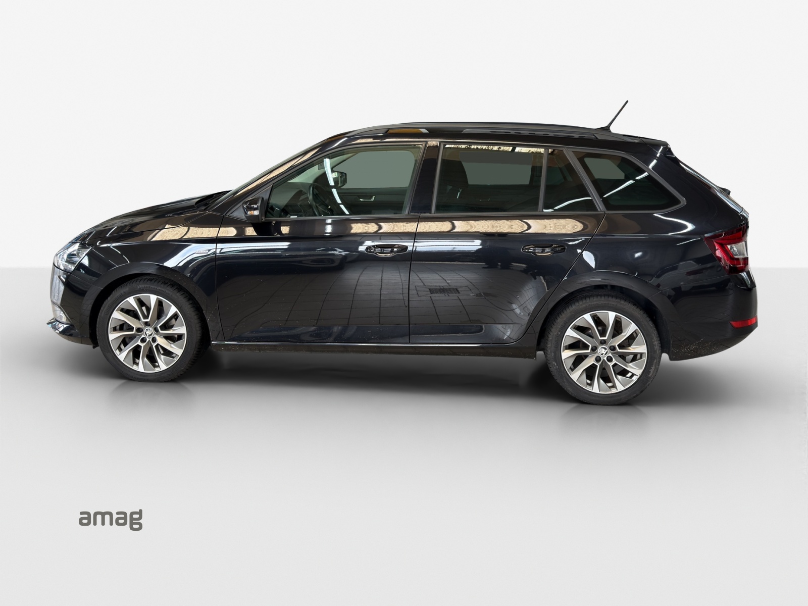 SKODA Fabia Combi 1.0 TSI Clever DSG-image-1