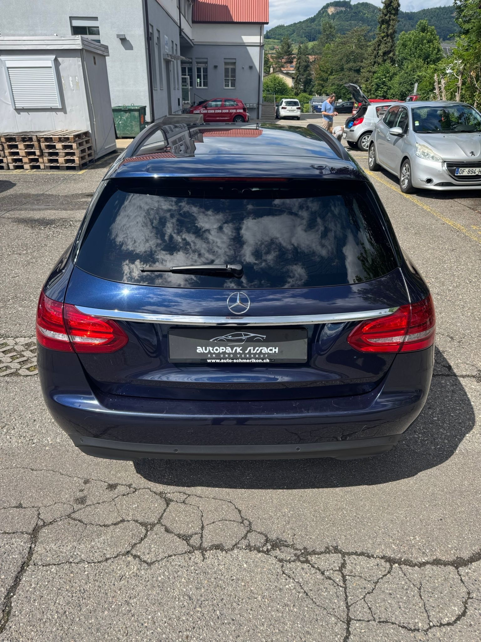 MERCEDES-BENZ C 220 d 4Matic 7G-Tronic-image-4