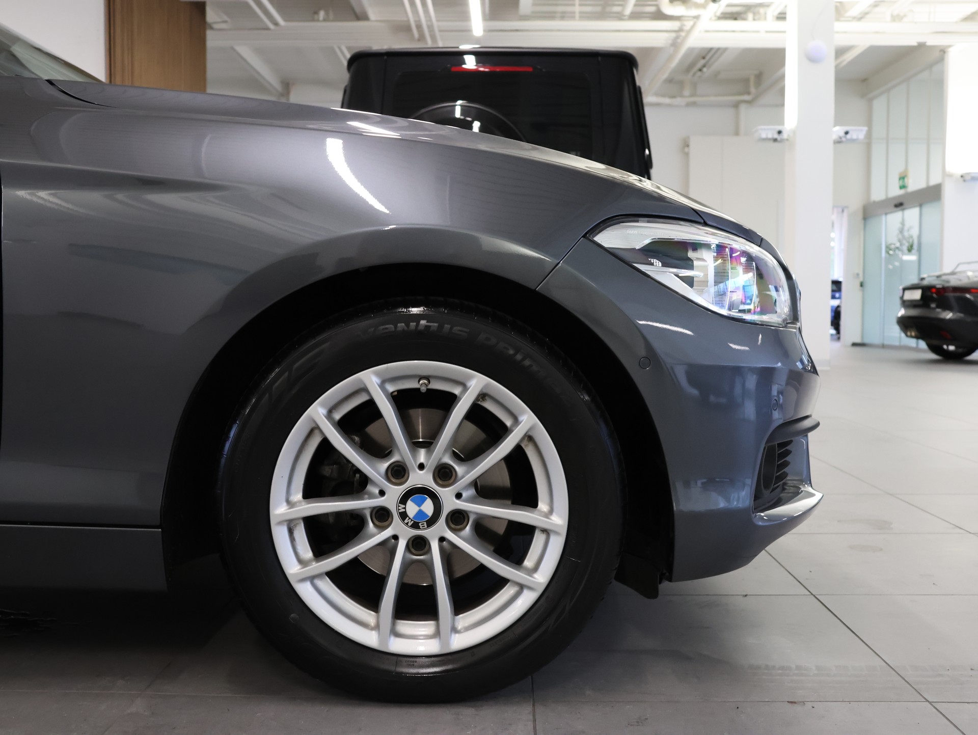 BMW 118i M Sport Steptronic *Rückfahrkamera* *M Packet* *Klima*-image-7