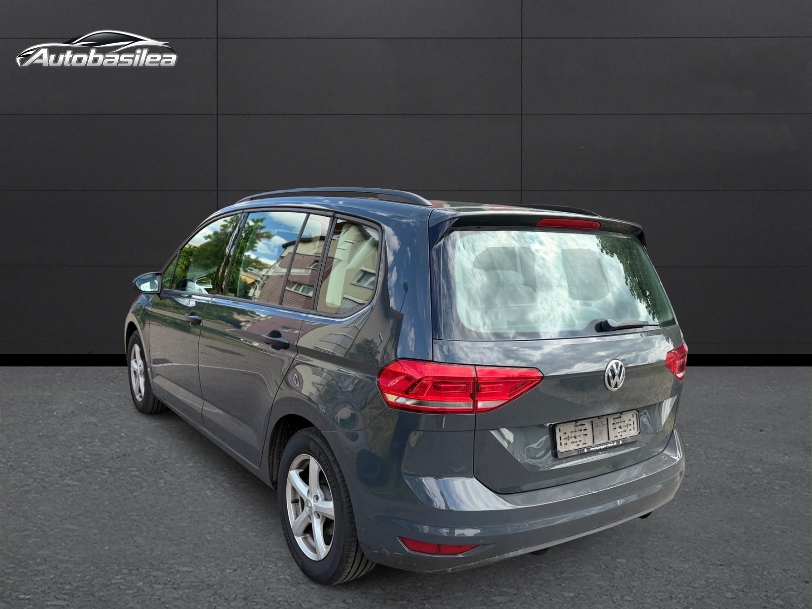 VW Touran 1.6 TDI BlueMotion Technology Comfortline-showroom-element-2