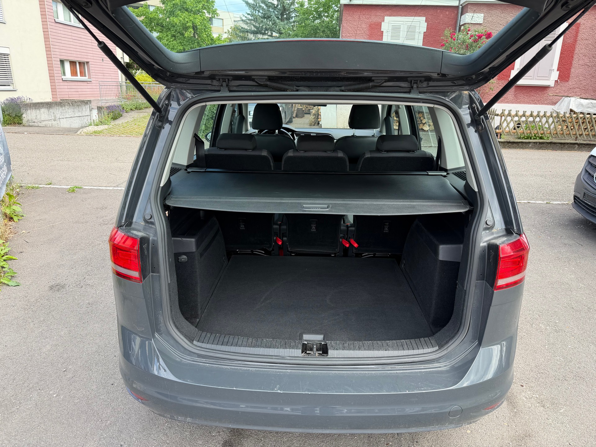 VW Touran 1.6 TDI BlueMotion Technology Comfortline-image-8