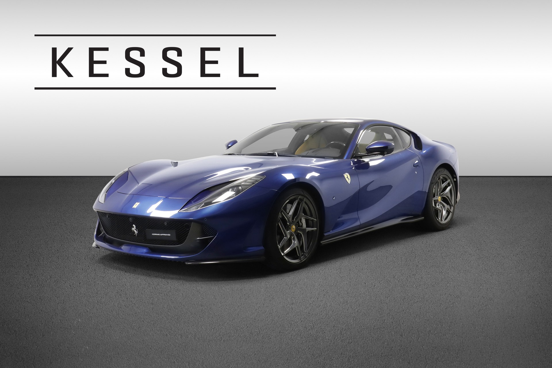FERRARI 812 Superfast-image-2