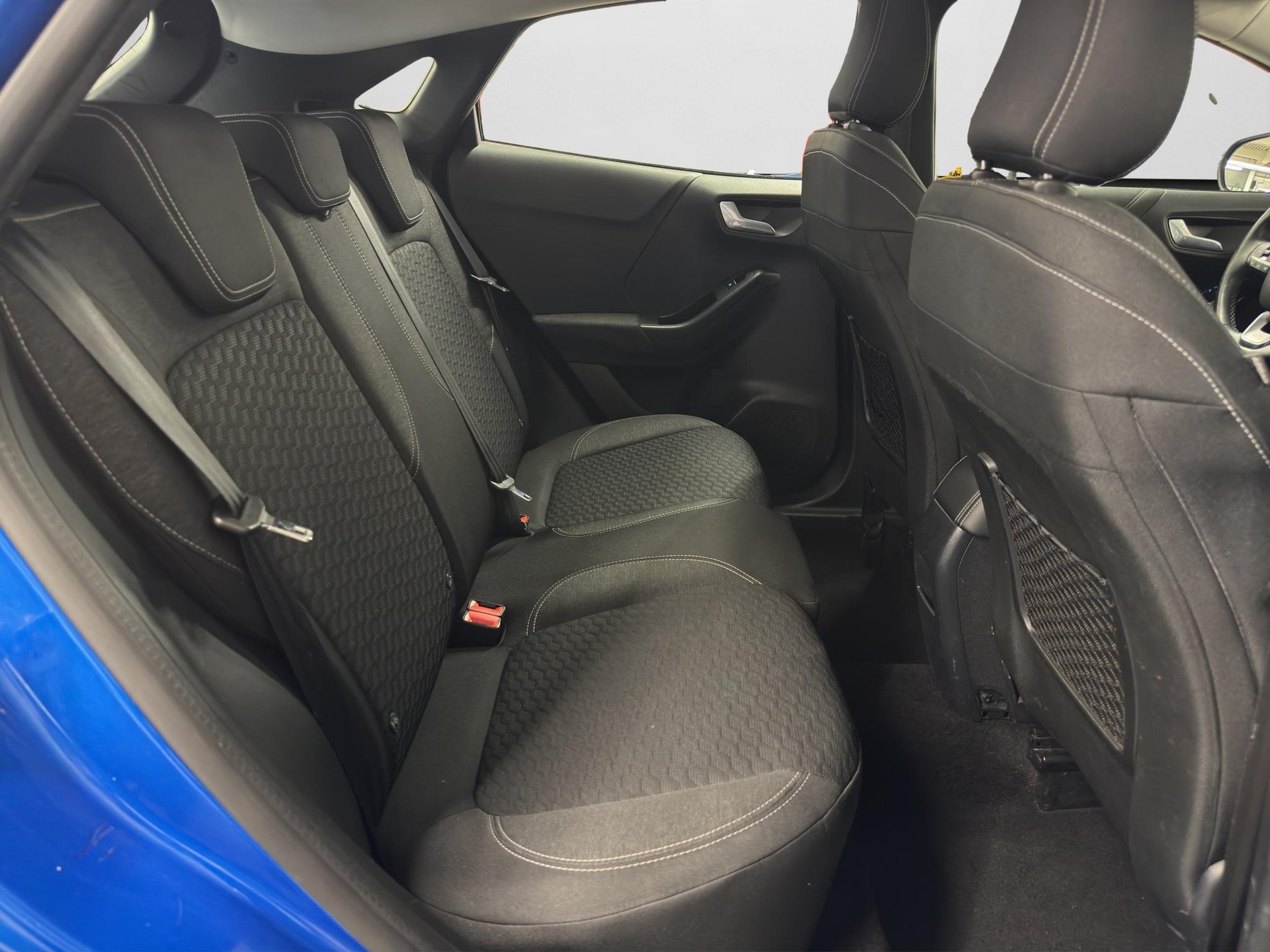 FORD Puma 1.0 EcoB Hybrid 125 Titanium-image-10