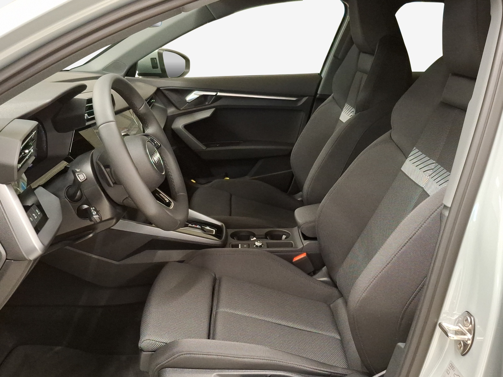 AUDI A3 Sportback TFSI 110 kW Attraction S tronic-image-7