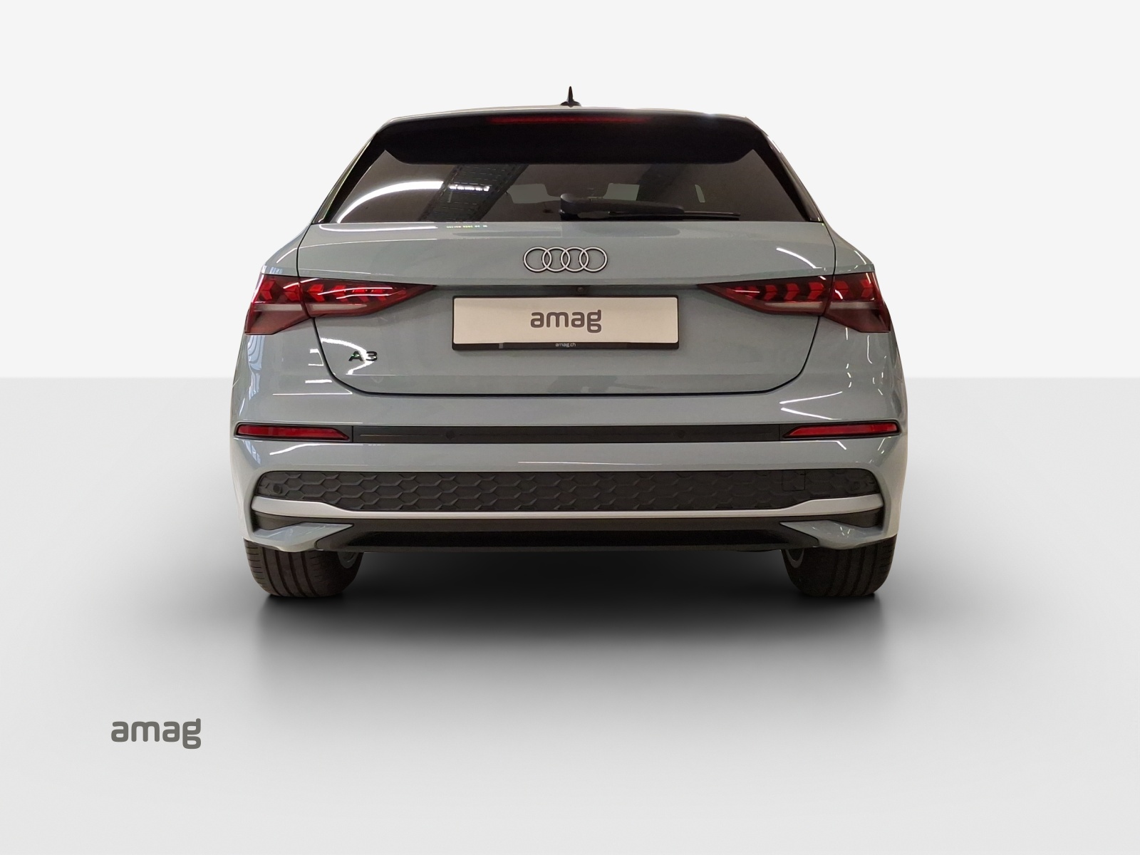 AUDI A3 Sportback TFSI 110 kW Attraction S tronic-image-3