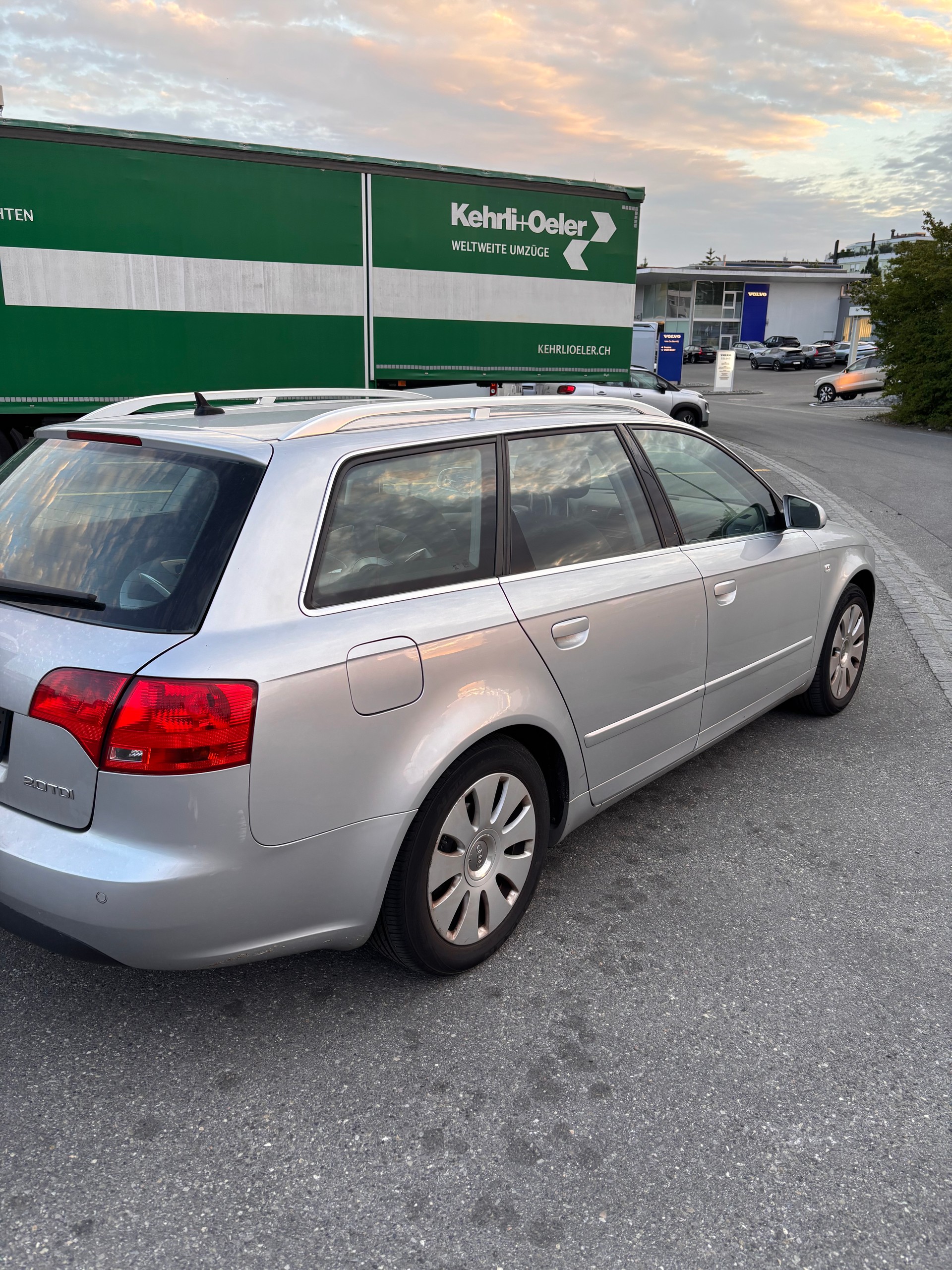 AUDI A4 Avant 2.0 TDI-image-3
