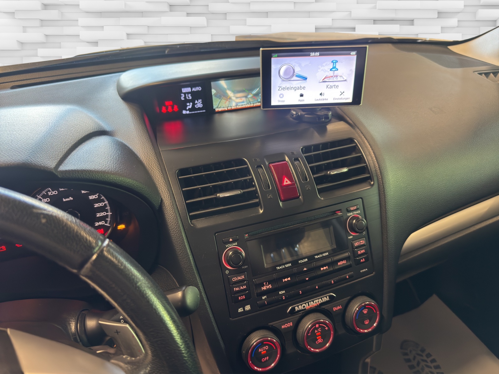 SUBARU Forester 2.0i Swiss Lineartronic-image-8