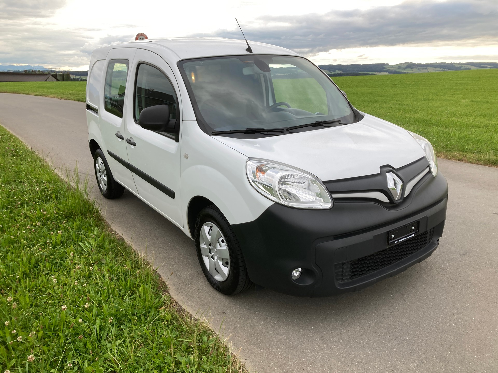 RENAULT Kangoo Medium dCi 95 ENERGY Business-image-0