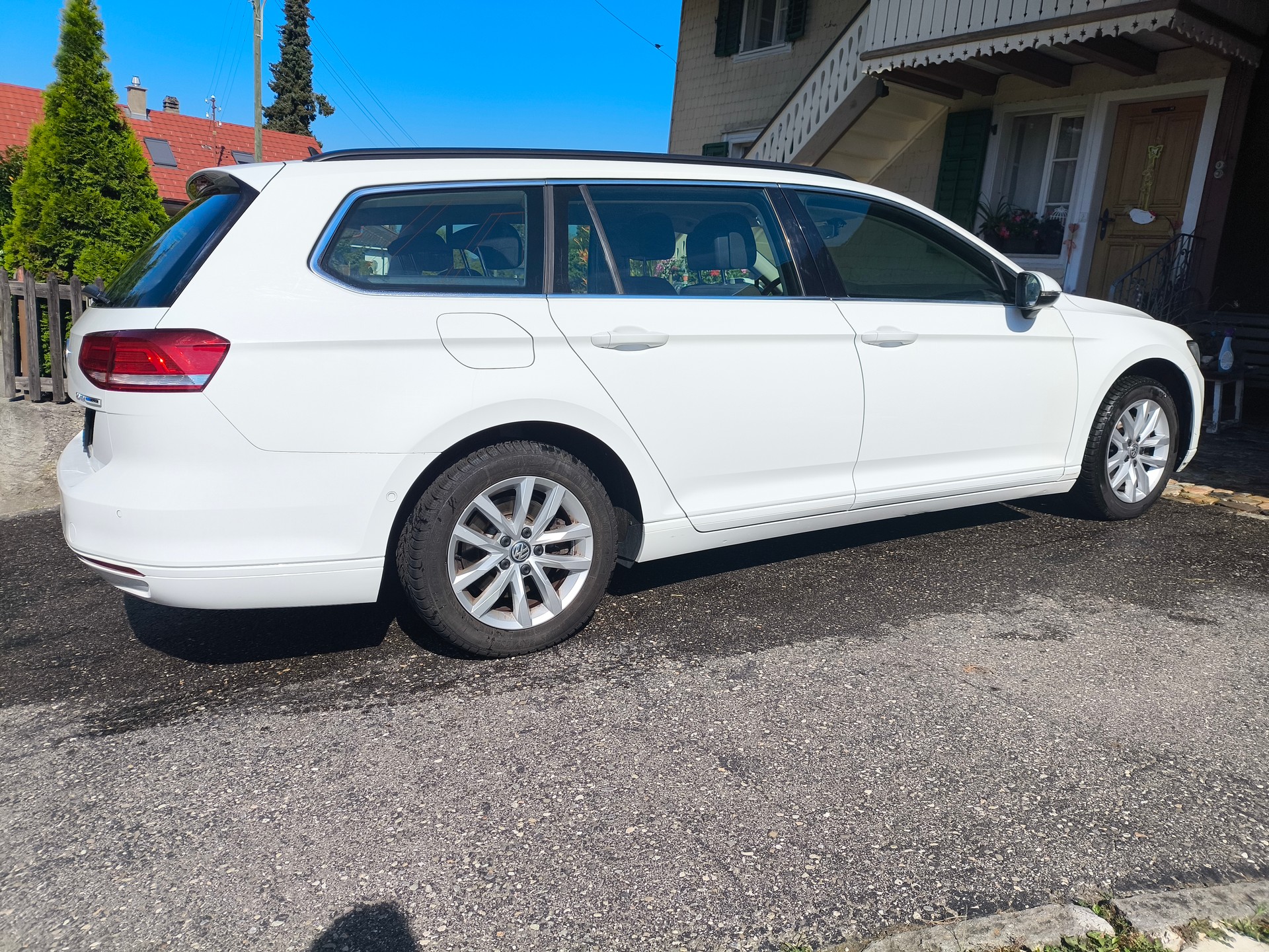 VW Passat Variant 2.0 TDI BMT Highline DSG-image-2