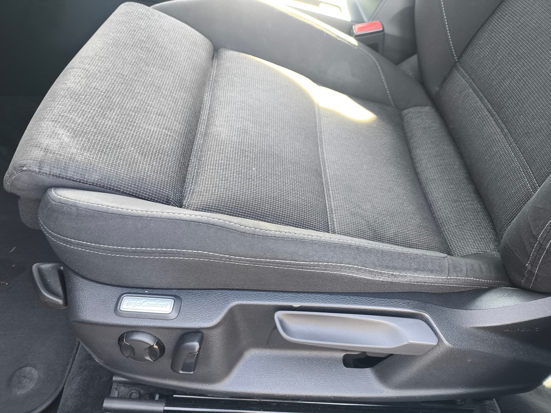 VW Passat Variant 2.0 TDI BMT Highline DSG-image-10