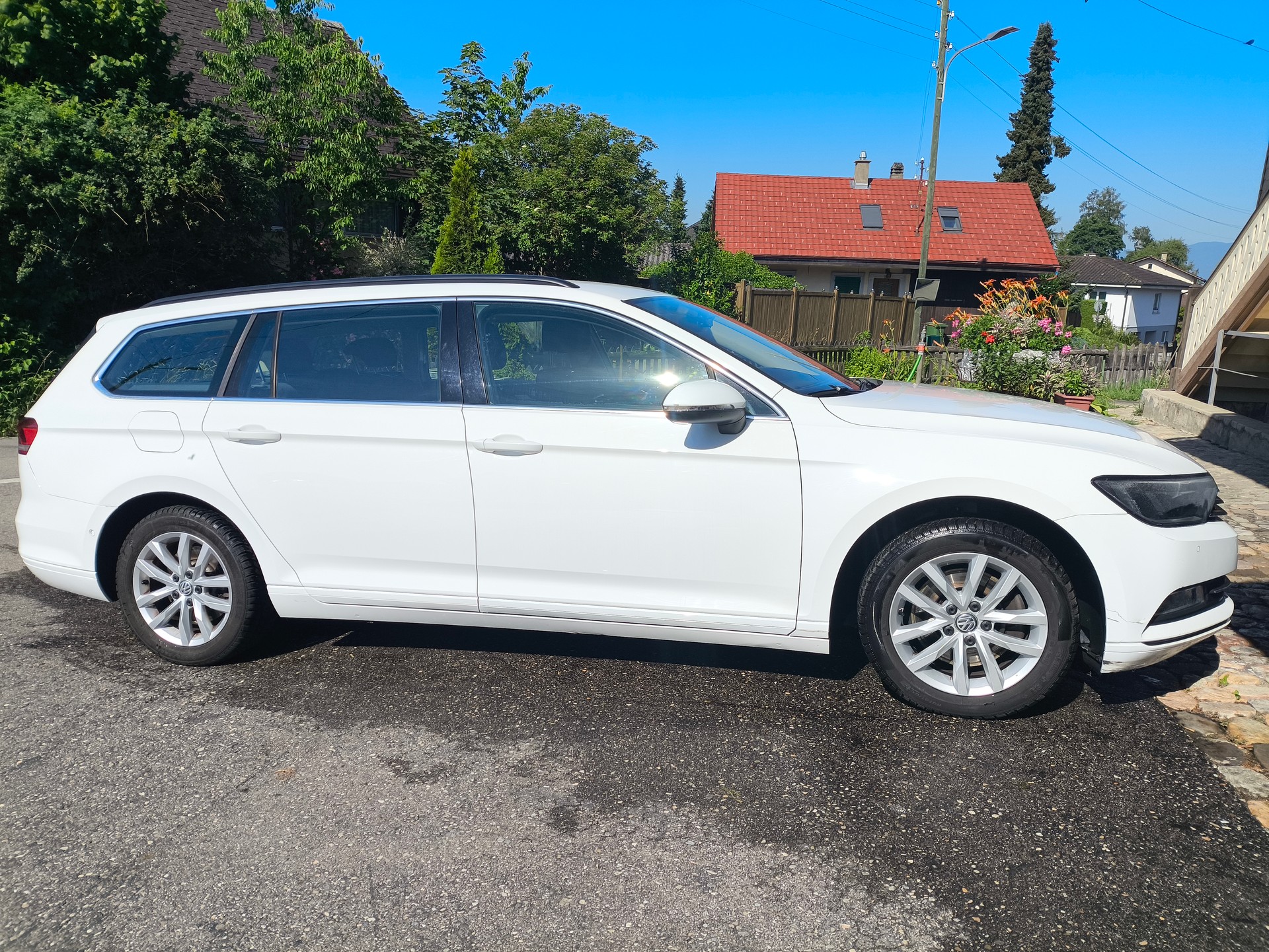VW Passat Variant 2.0 TDI BMT Highline DSG-image-1
