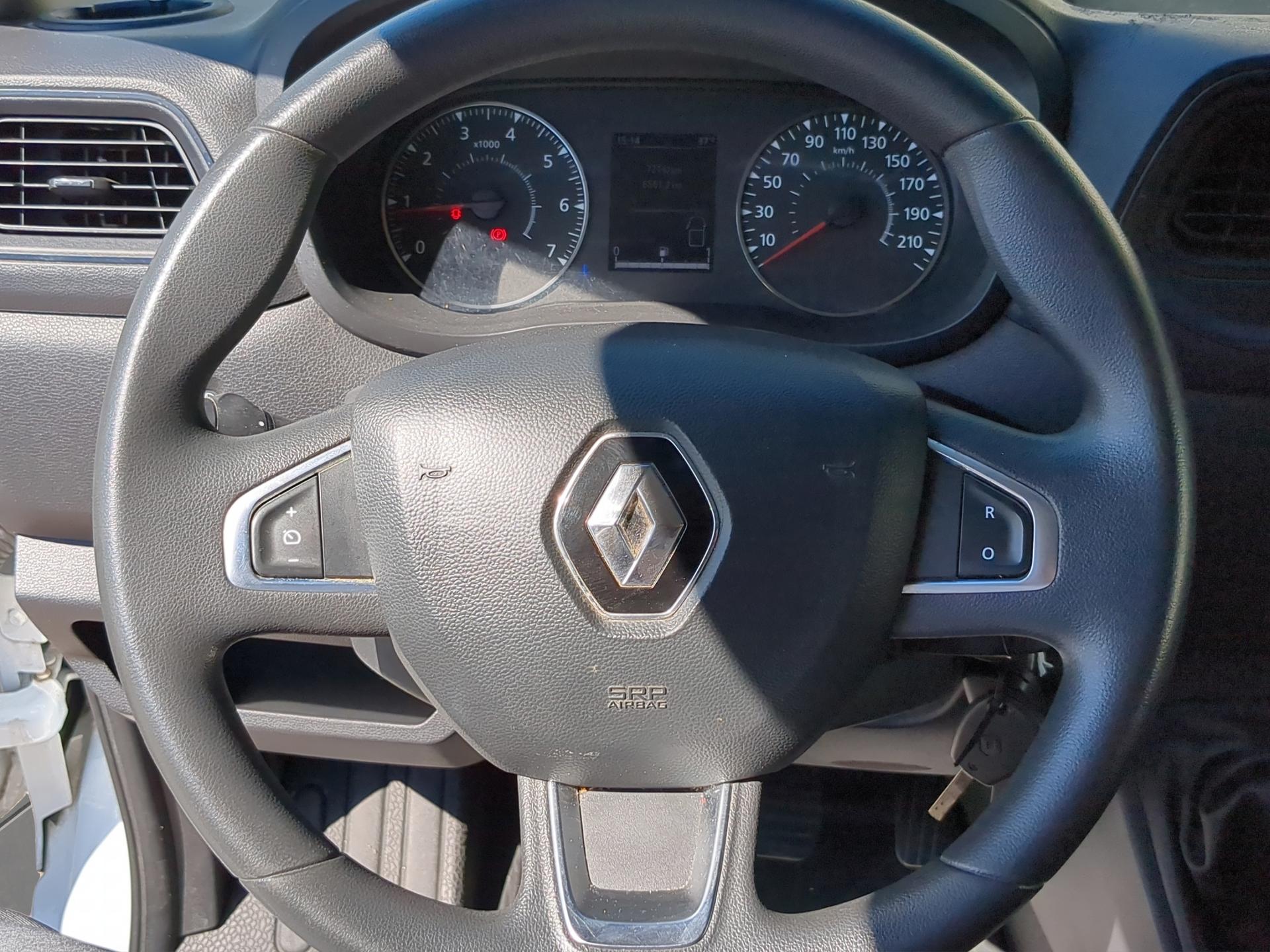 RENAULT Master T33 2.3dCi 135 L2H2-image-8
