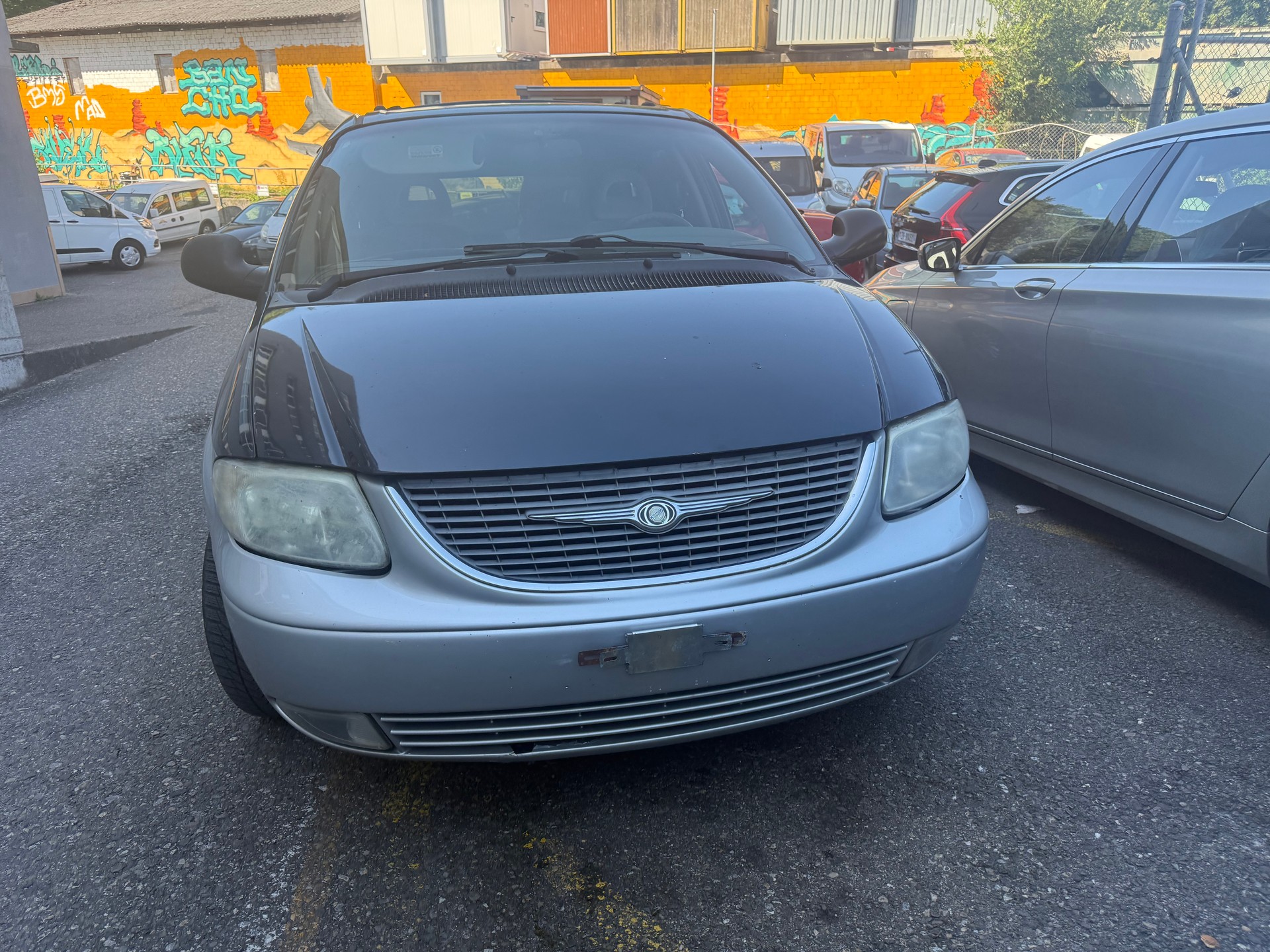 CHRYSLER Voyager 3.3 LX-image-0