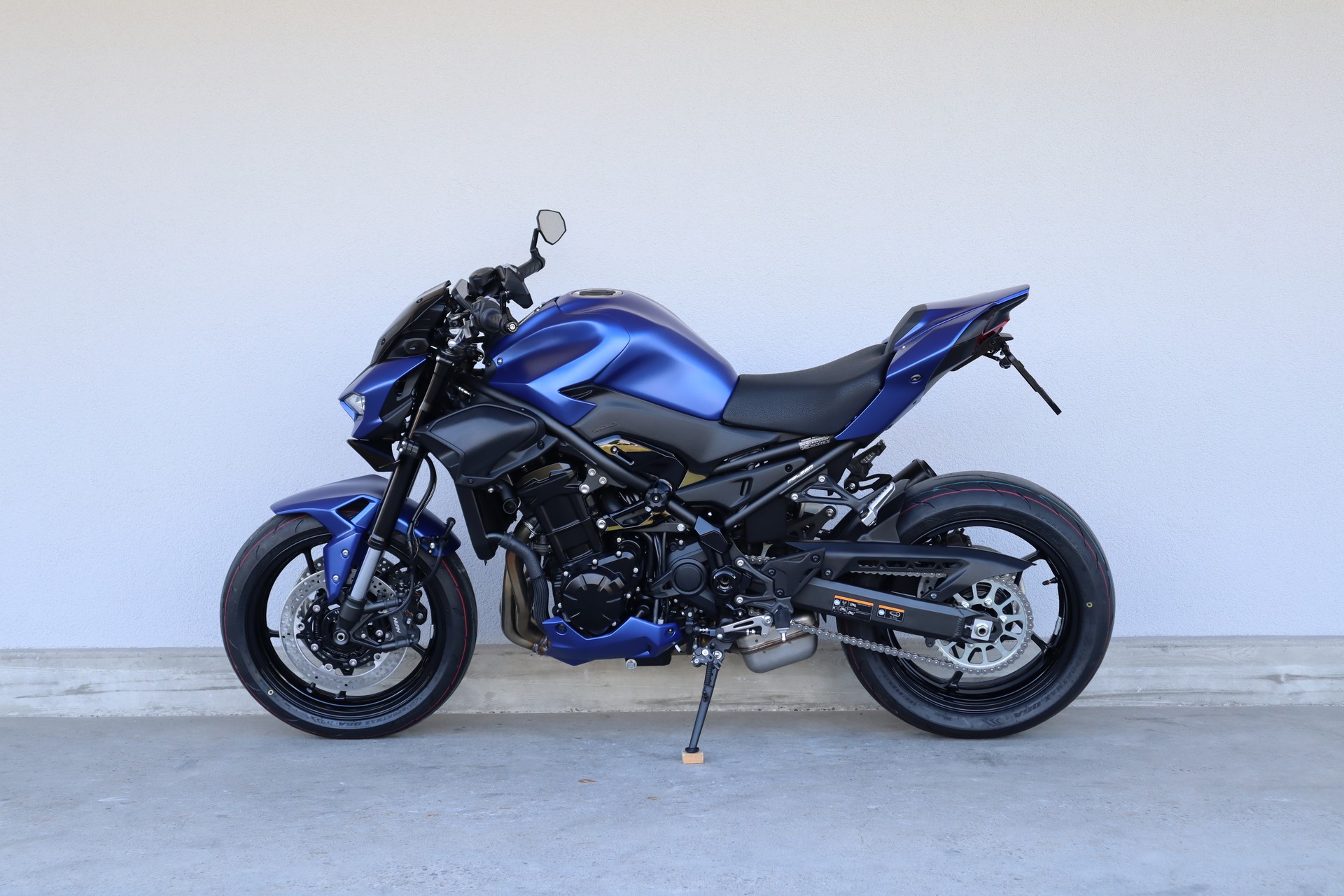 KAWASAKI Z 900 (70kW)-showroom-element-3