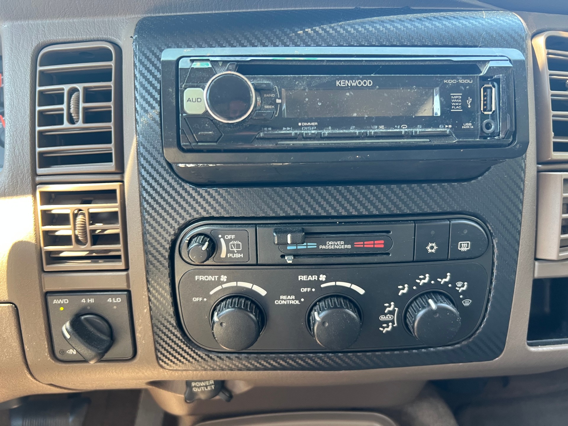 DODGE Durango-image-14
