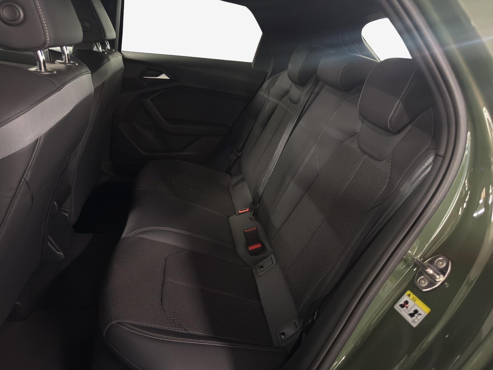 AUDI A1 Sportback 30 TFSI S Line Attraction S-tronic-image-10