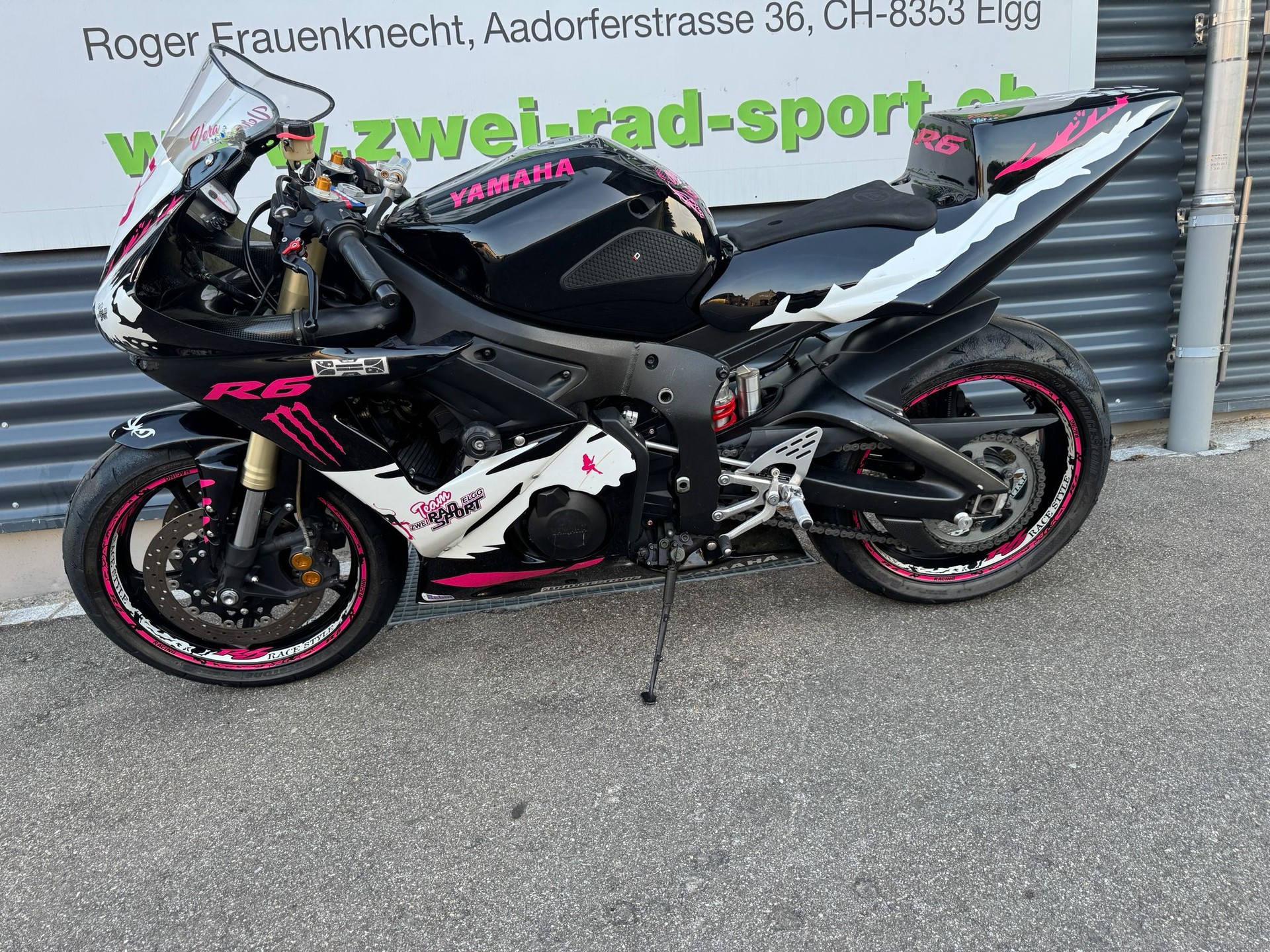 YAMAHA YZF-R6-image-1