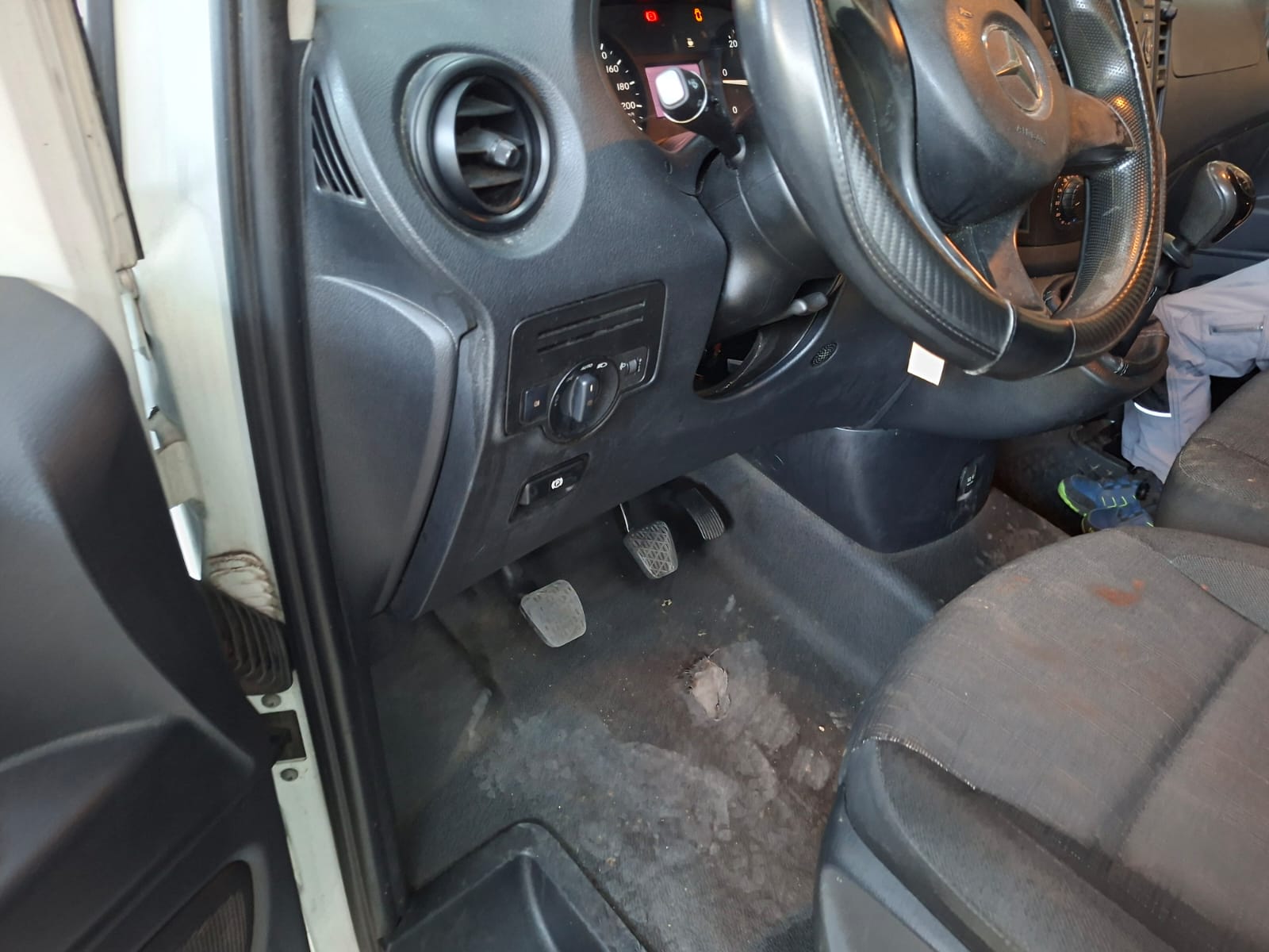 MERCEDES-BENZ Vito 114 CDI EL Euro 5-image-17