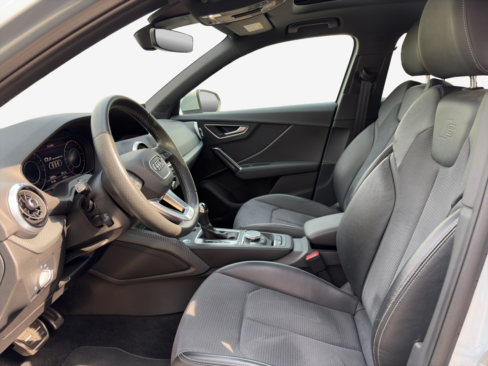 AUDI Q2 40 TFSI S line Attraction quattro S-tronic-image-7