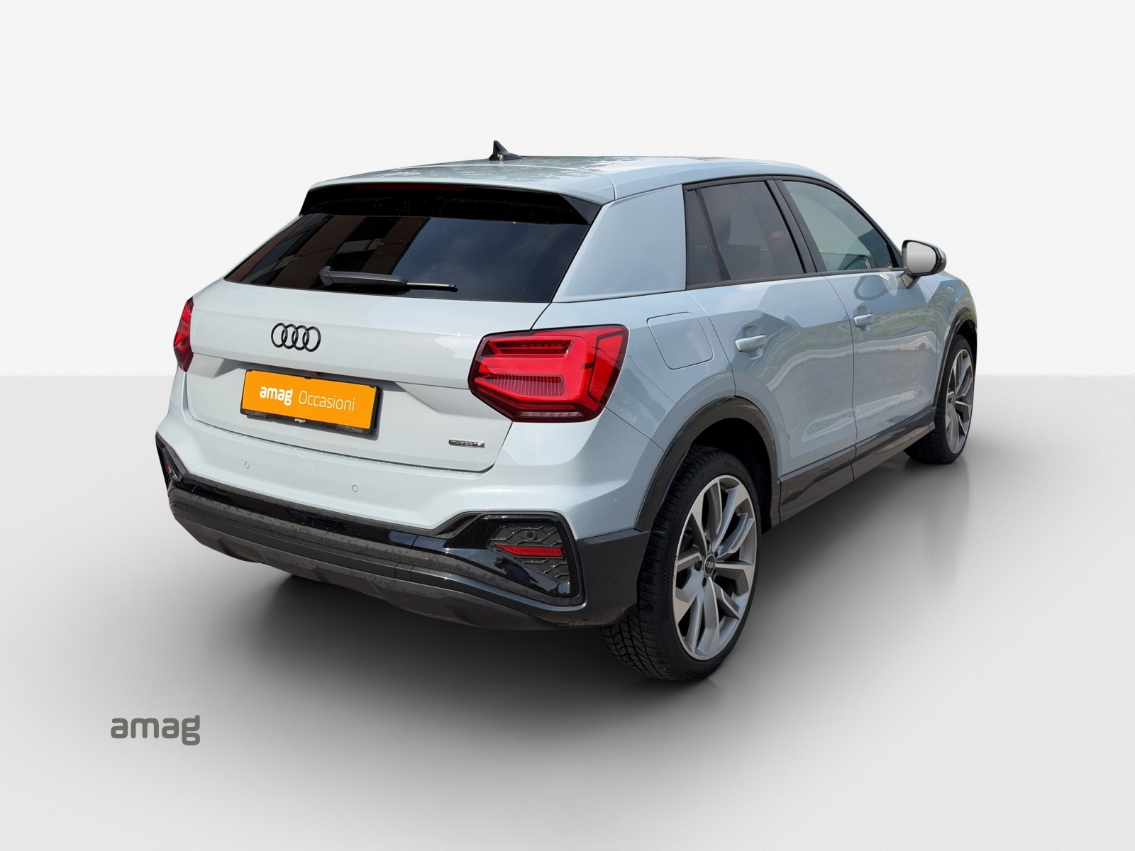 AUDI Q2 40 TFSI S line Attraction quattro S-tronic-image-4